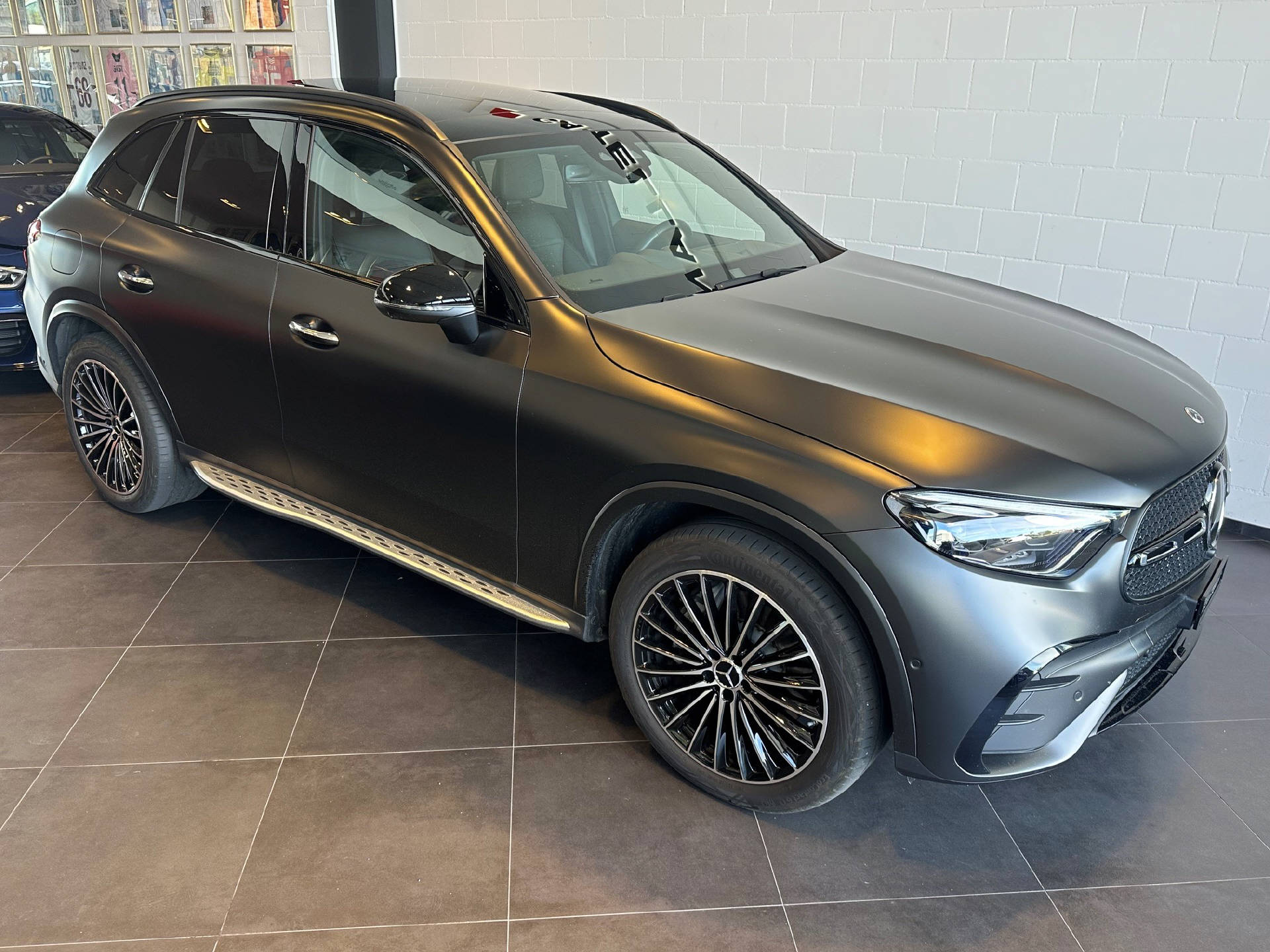 MERCEDES-BENZ GLC 400 e AMG Line 4matic-showroom-element-1