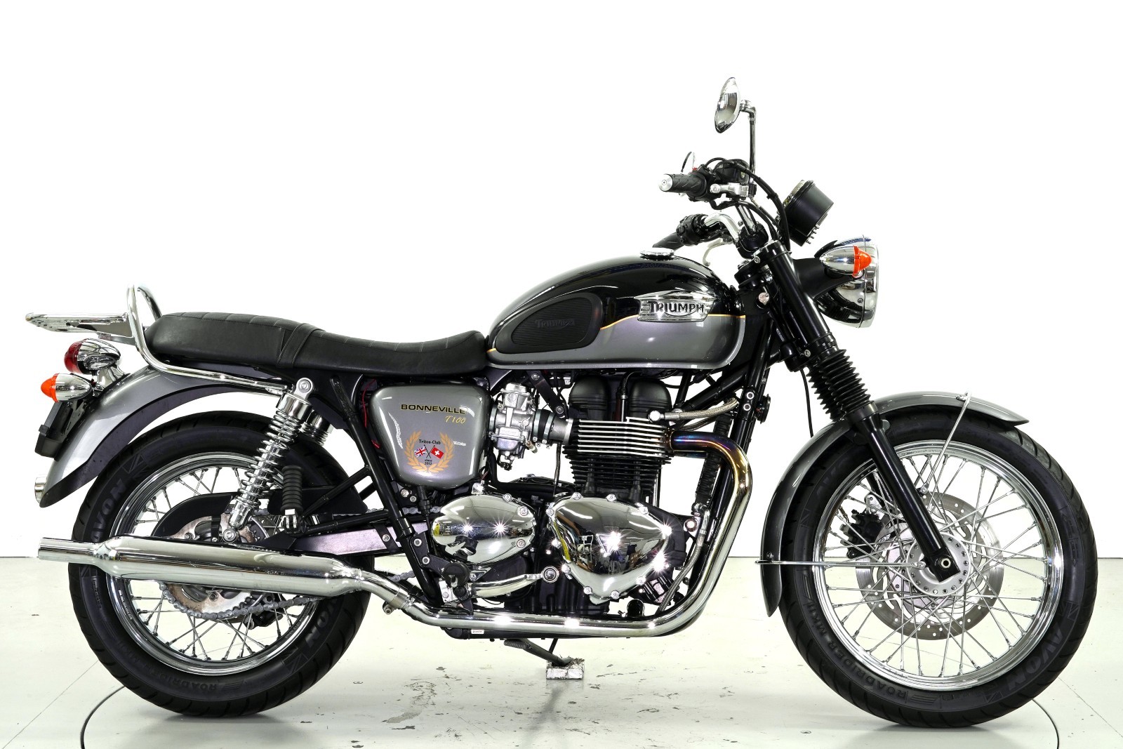 TRIUMPH Bonneville 900i T100-image-3
