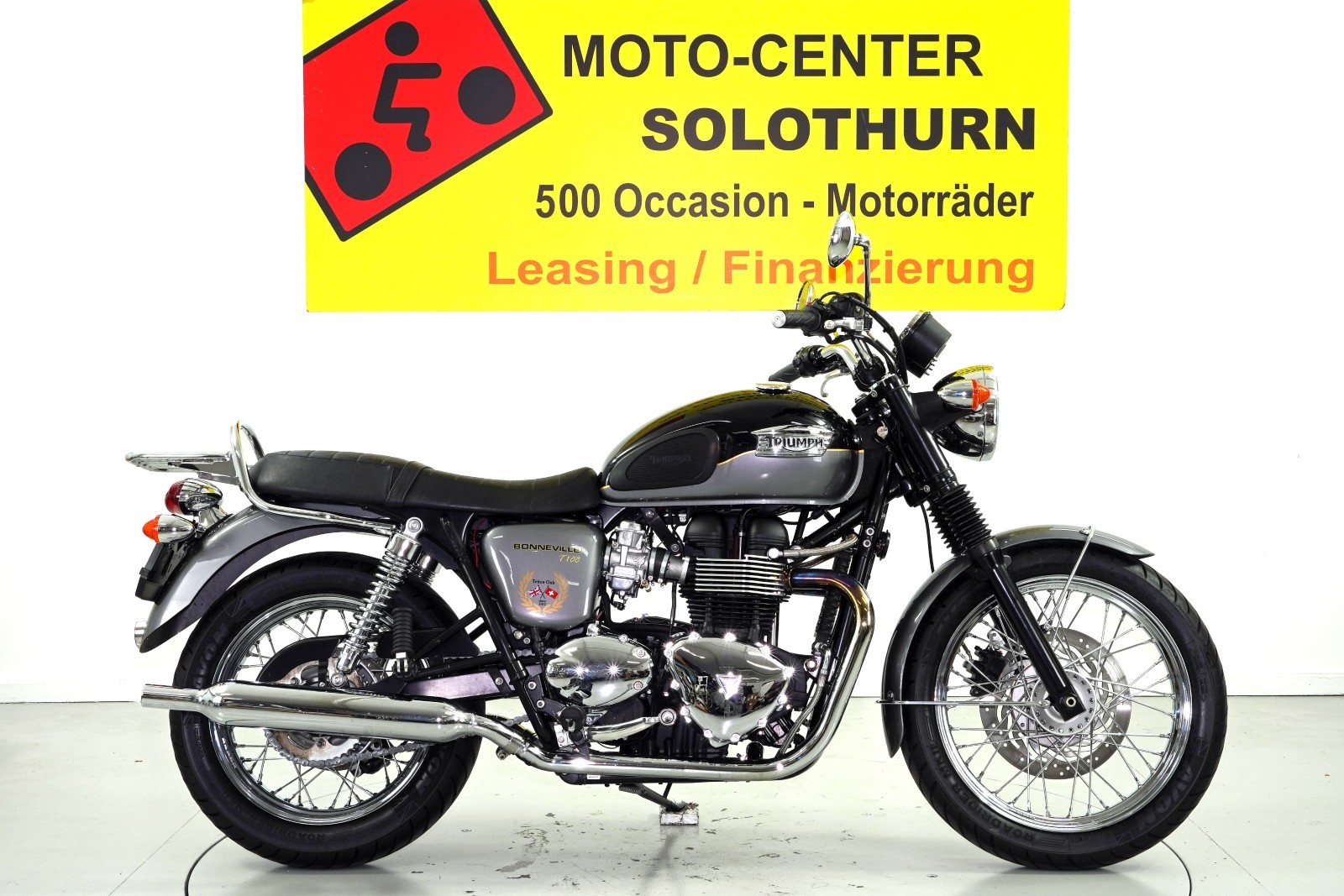 TRIUMPH Bonneville 900i T100-image-0