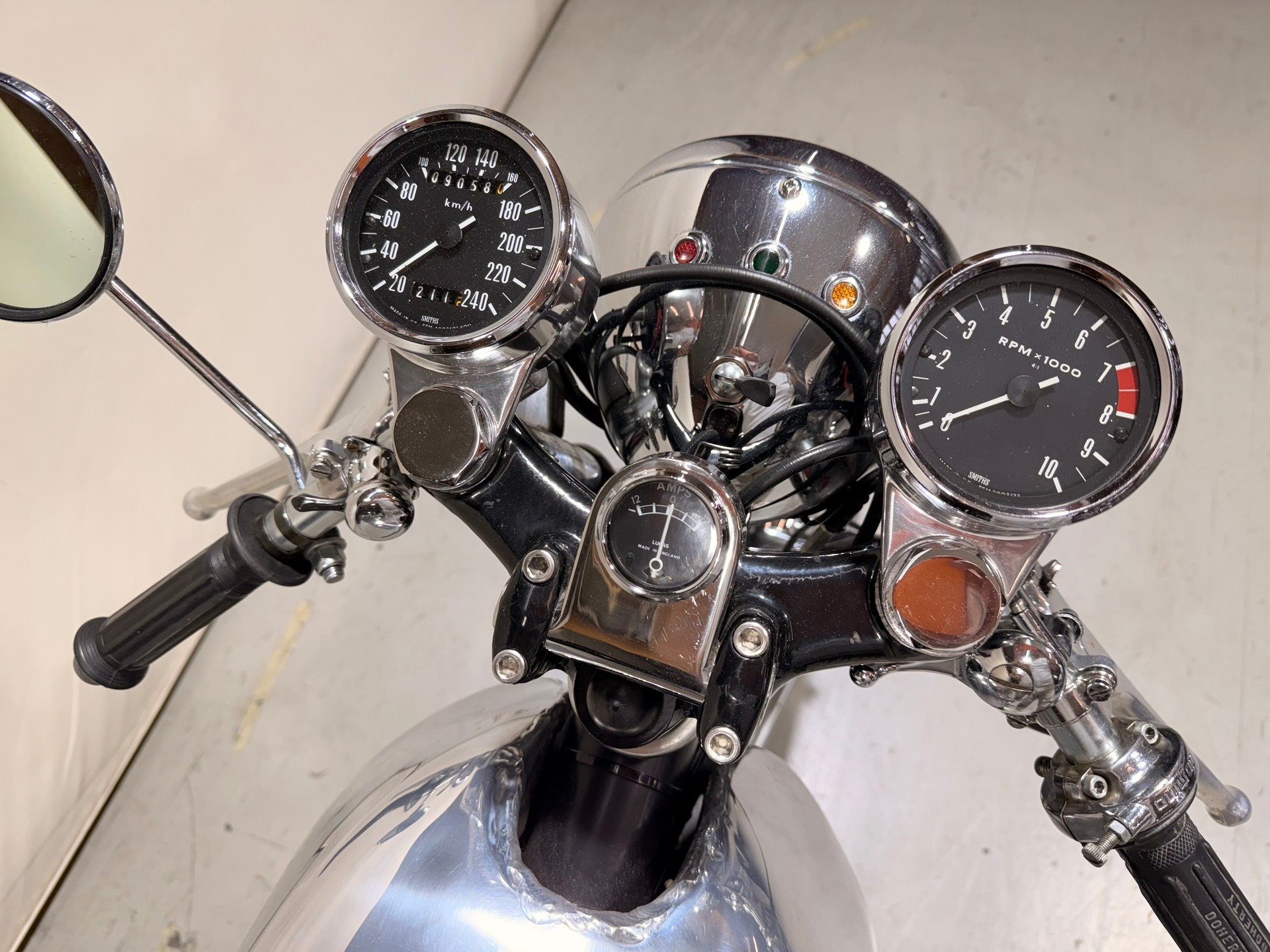 NORTON Commando 750-image-14