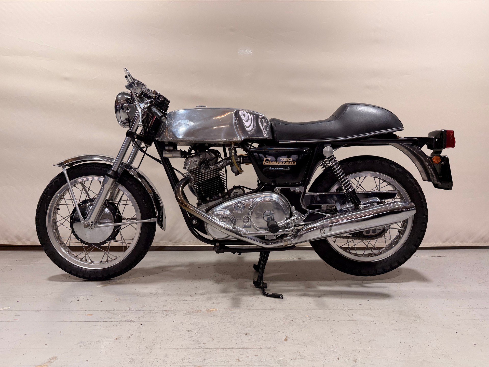 NORTON Commando 750-image-4
