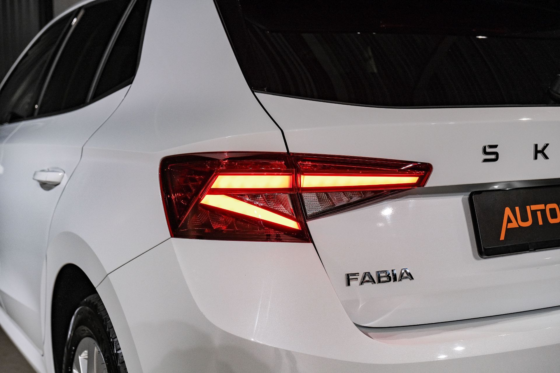 SKODA Fabia 1.0 TSI Selection DSG-image-26