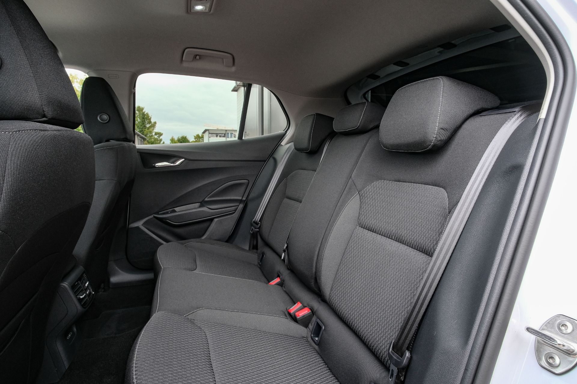 SKODA Fabia 1.0 TSI Selection DSG-image-11