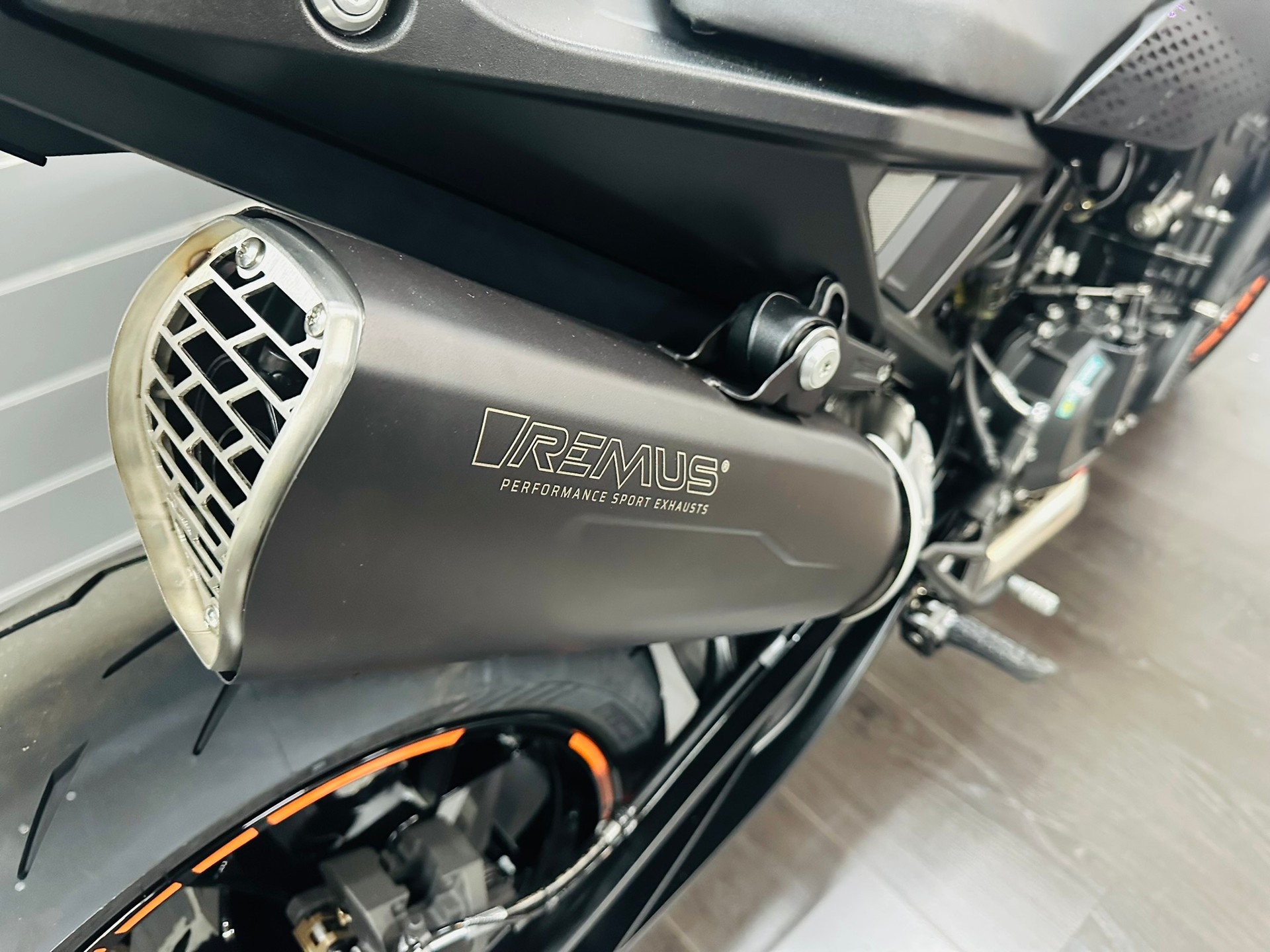 KTM 790 Duke-image-4