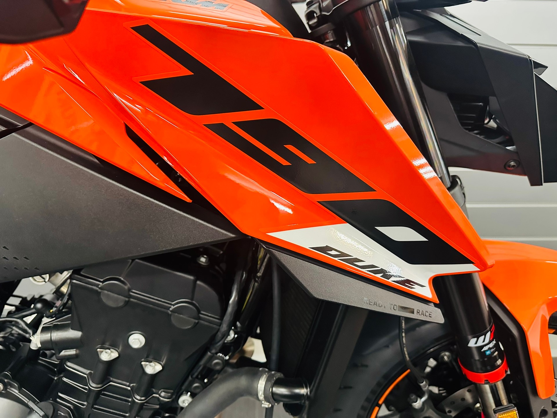 KTM 790 Duke-image-2