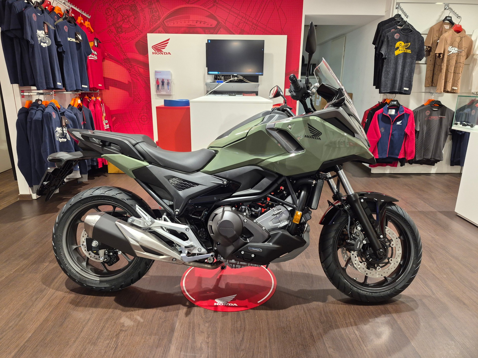 HONDA NC 750 X DCT-image-1