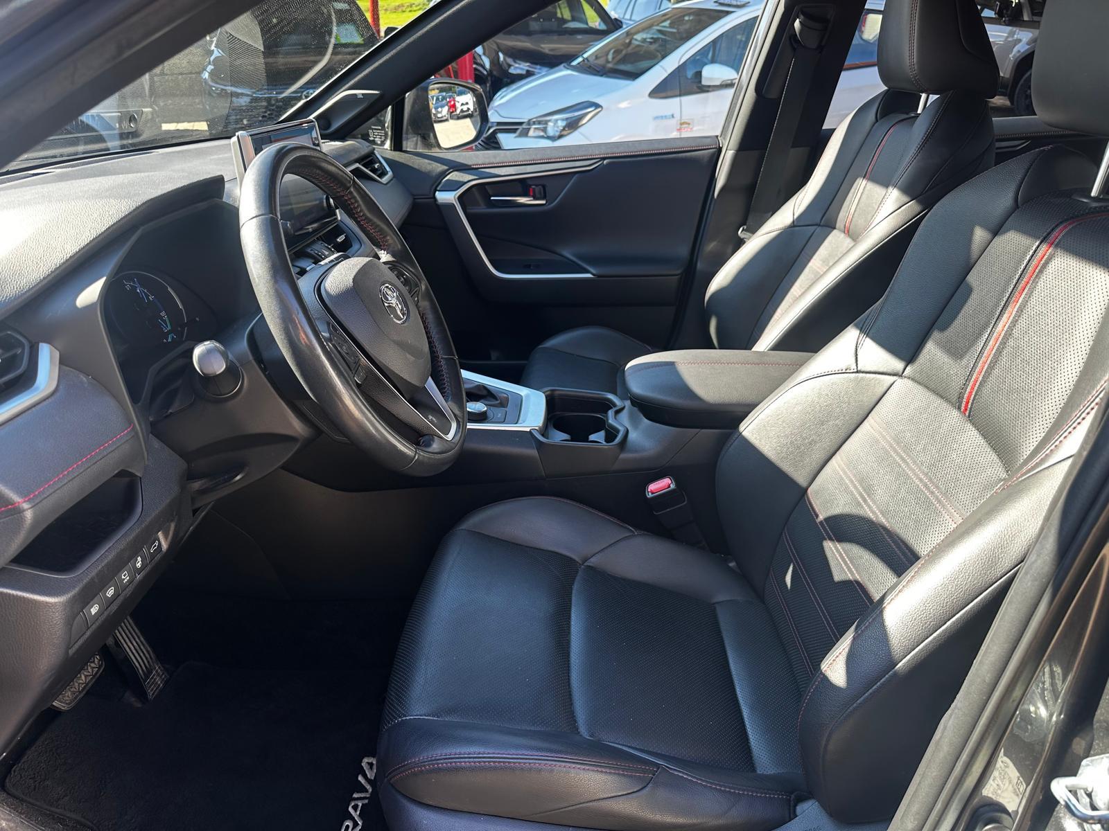 TOYOTA RAV4 2.5 Plug-In-Hybrid Platinum-image-7