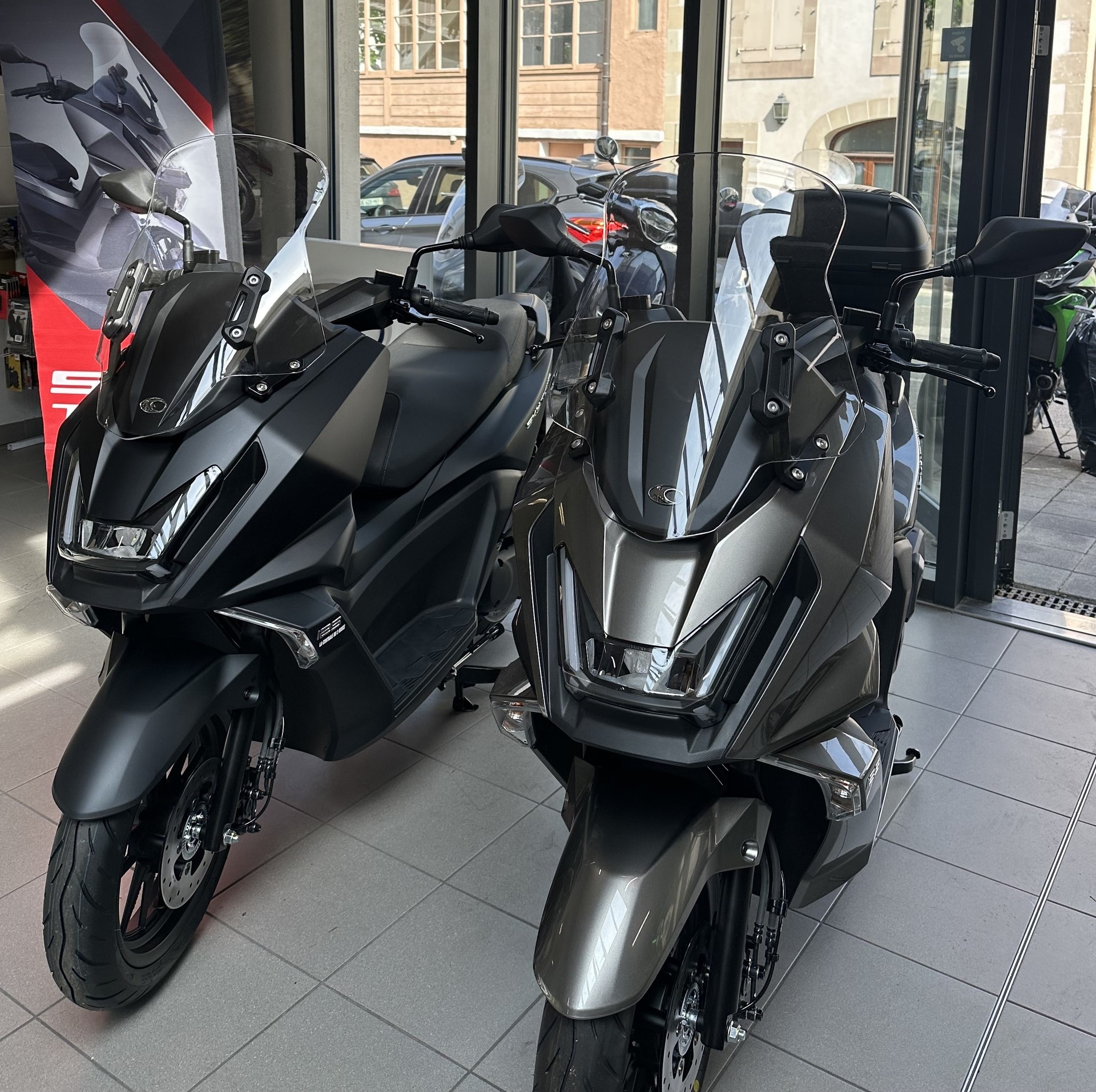 KYMCO SKY TOWN-image-0