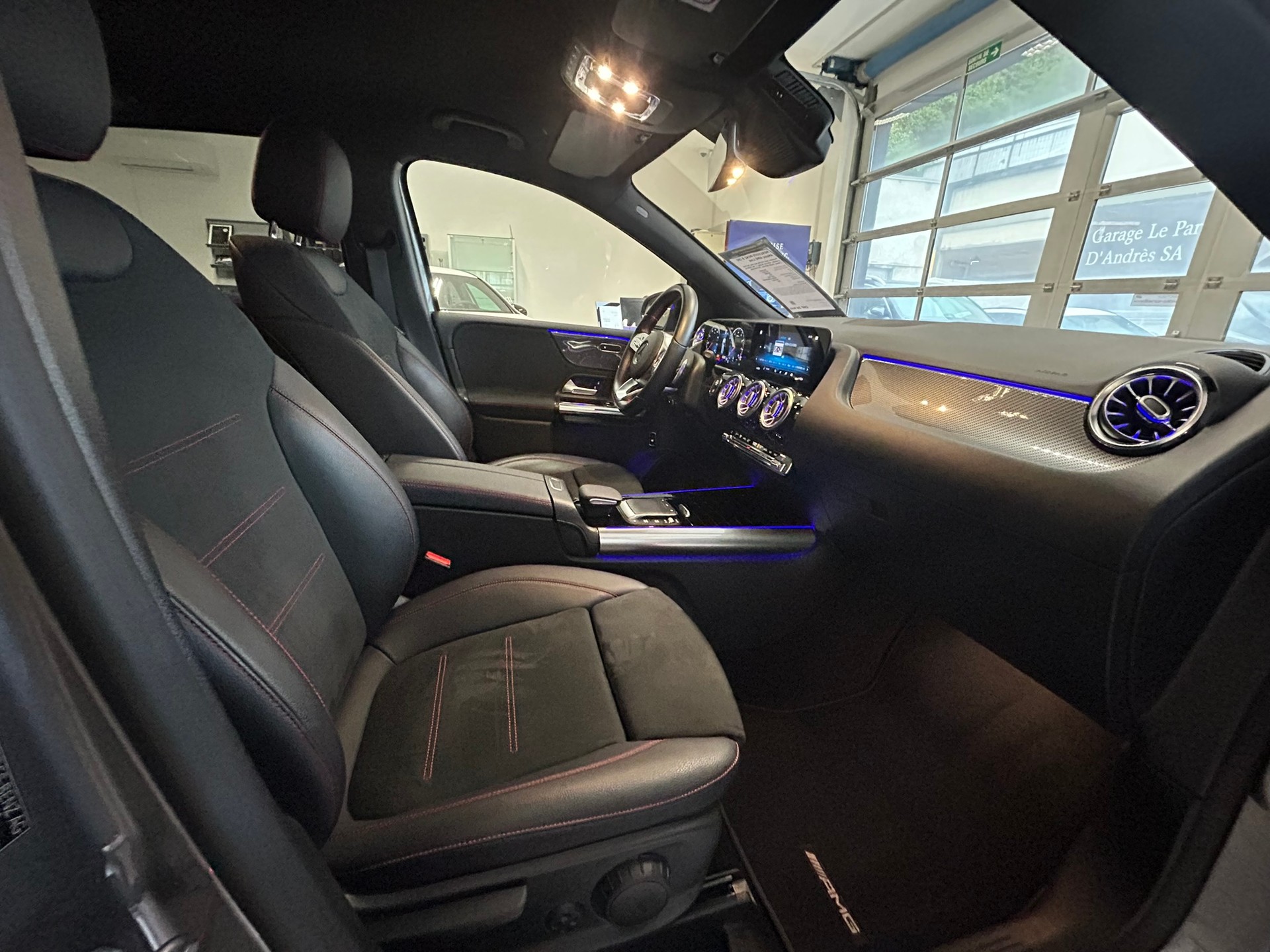 MERCEDES-BENZ B 250 4Matic AMG Line-image-11