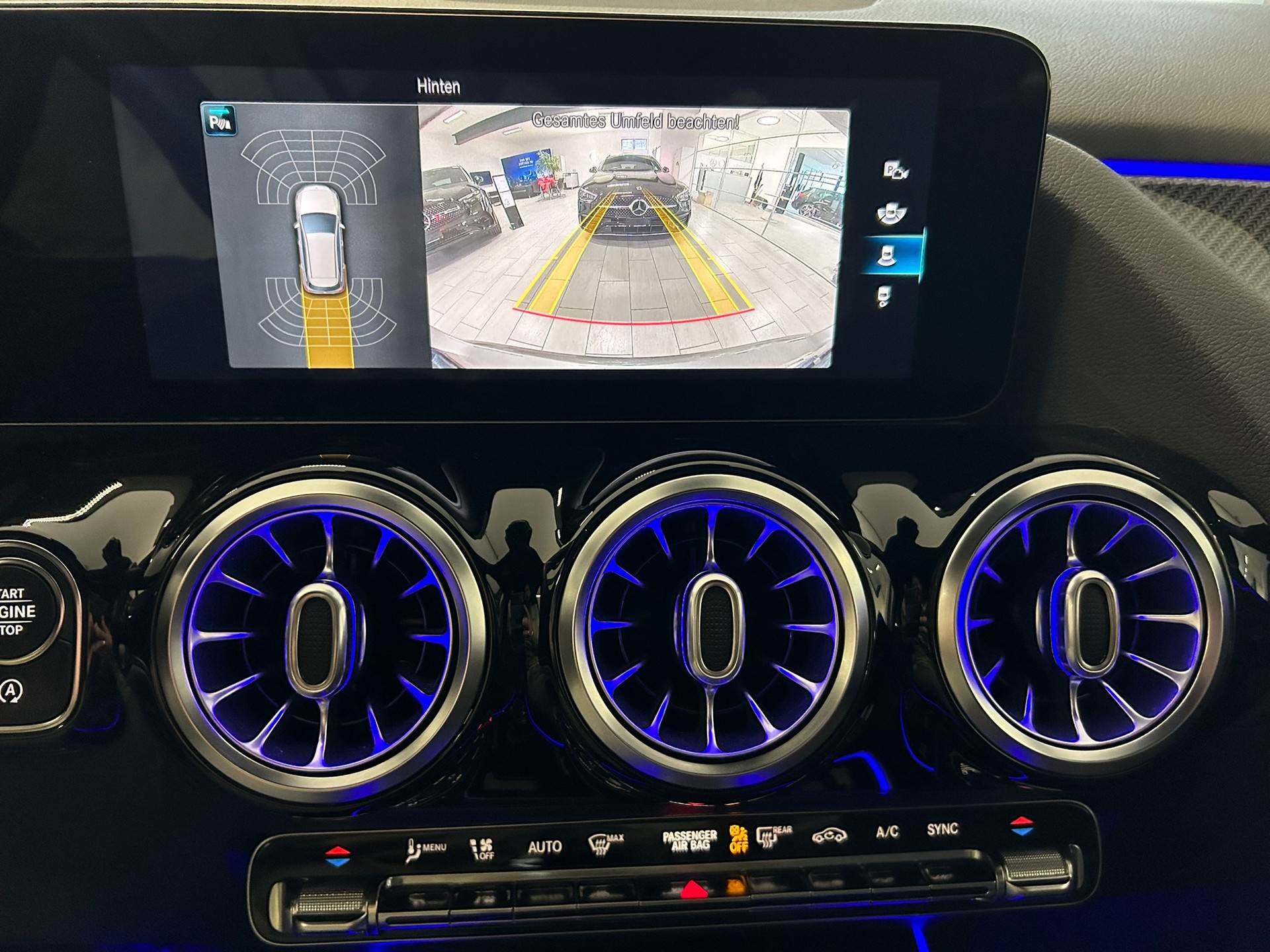 MERCEDES-BENZ B 250 4Matic AMG Line-image-15