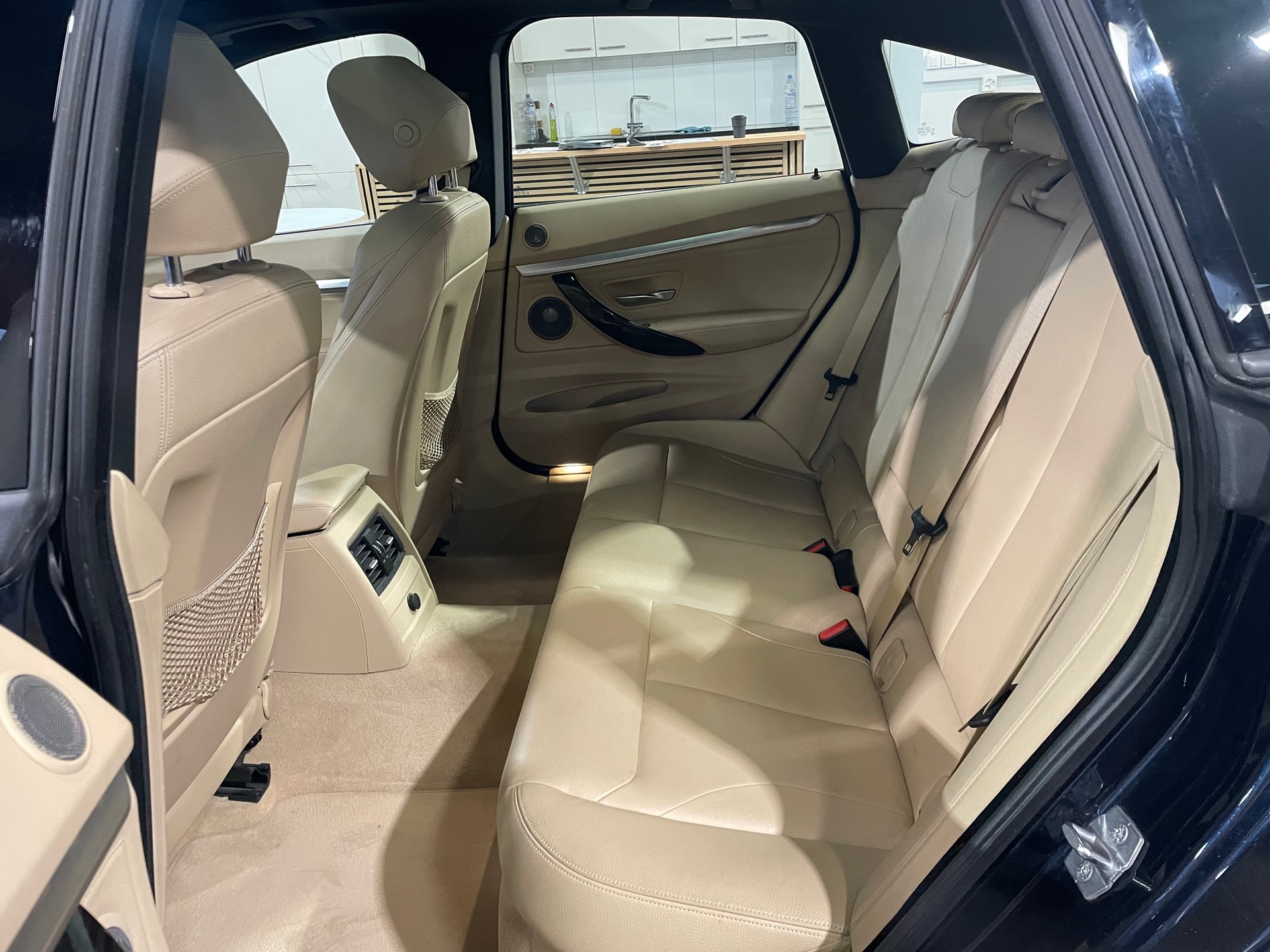 BMW 328i GT Luxury Line Steptronic-image-12