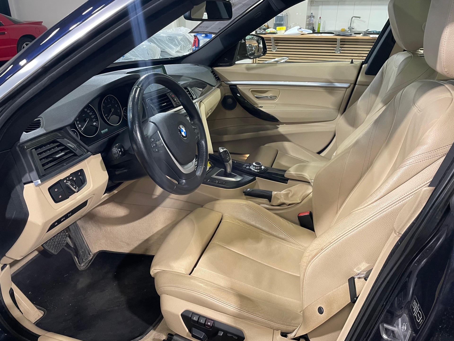 BMW 328i GT Luxury Line Steptronic-image-6