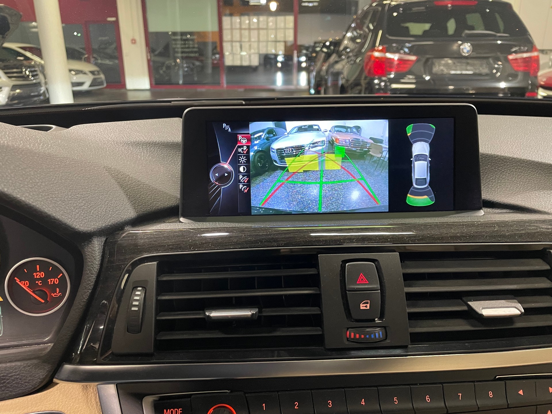 BMW 328i GT Luxury Line Steptronic-image-9