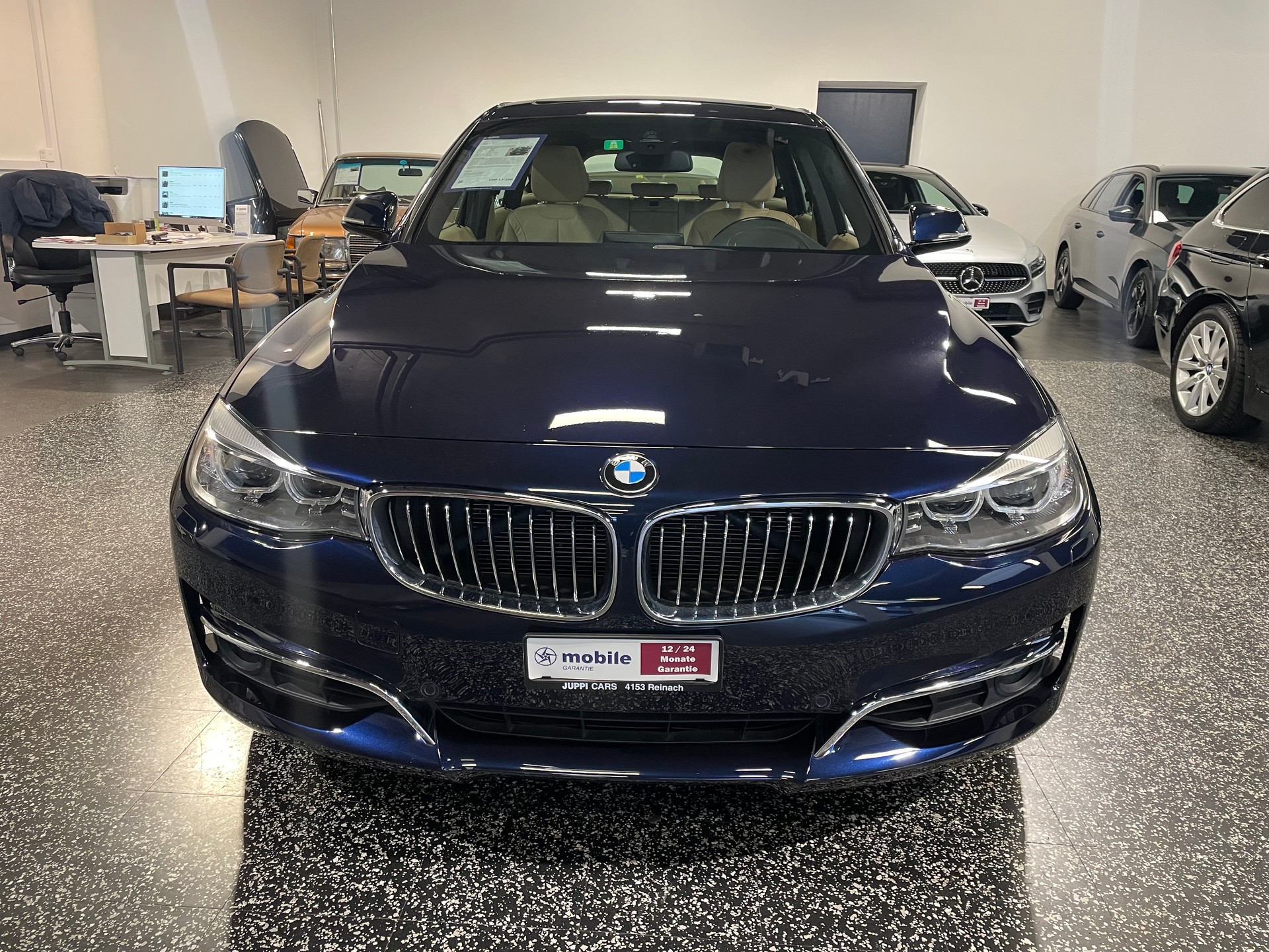 BMW 328i GT Luxury Line Steptronic-image-5