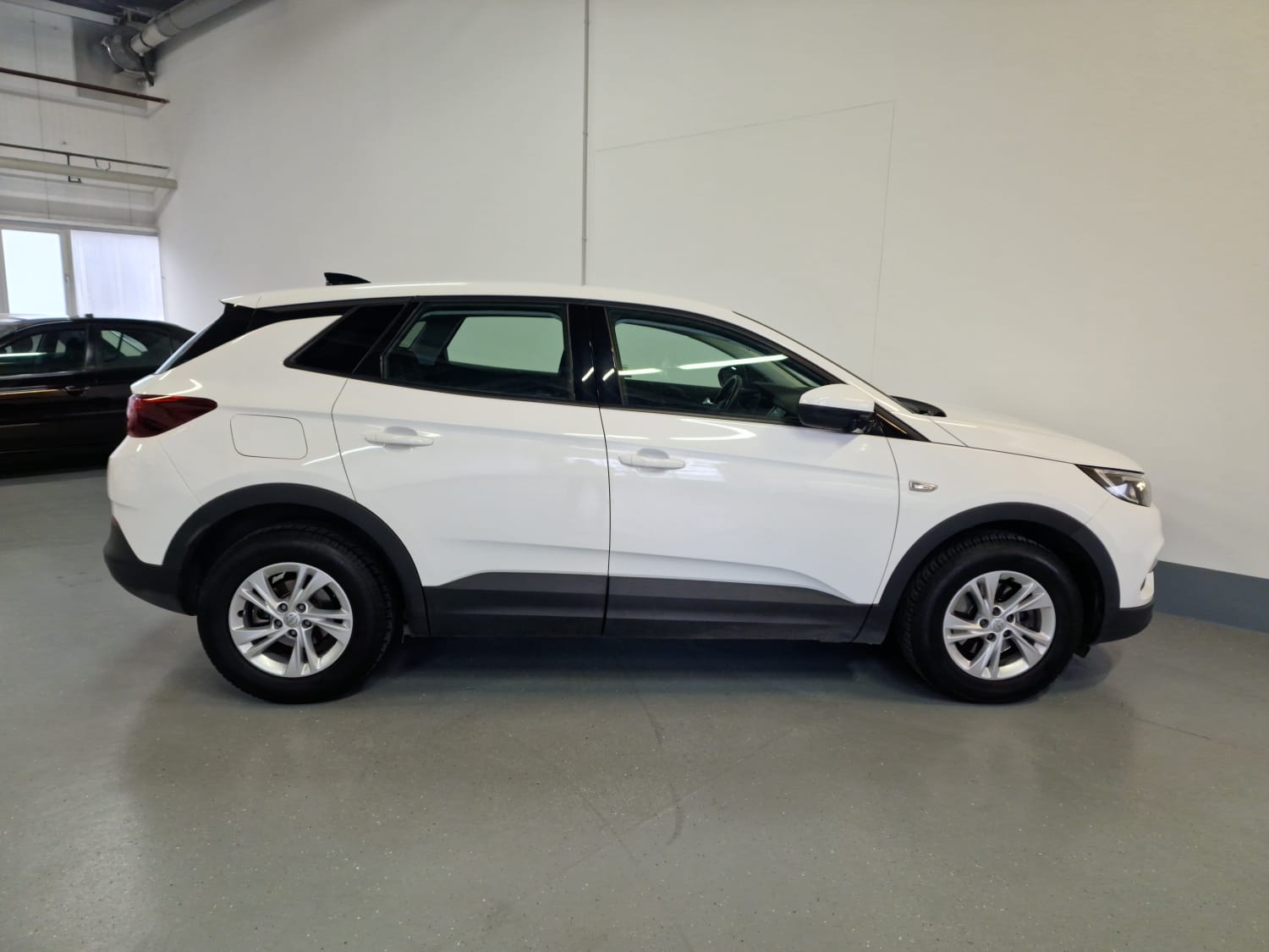 OPEL Grandland X 1.2i TP Ultimate-showroom-element-3