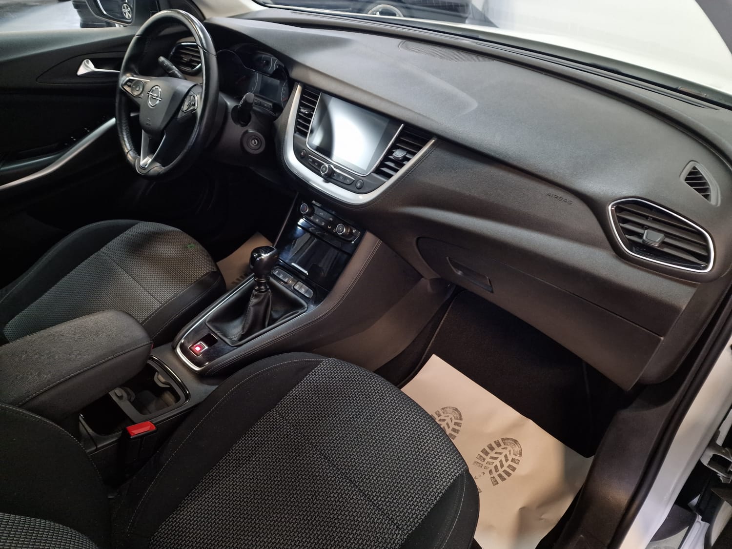 OPEL Grandland X 1.2i TP Ultimate-image-16