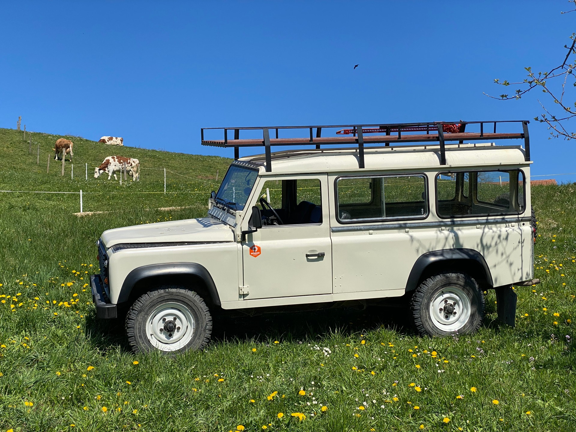 LAND ROVER 110-image-7