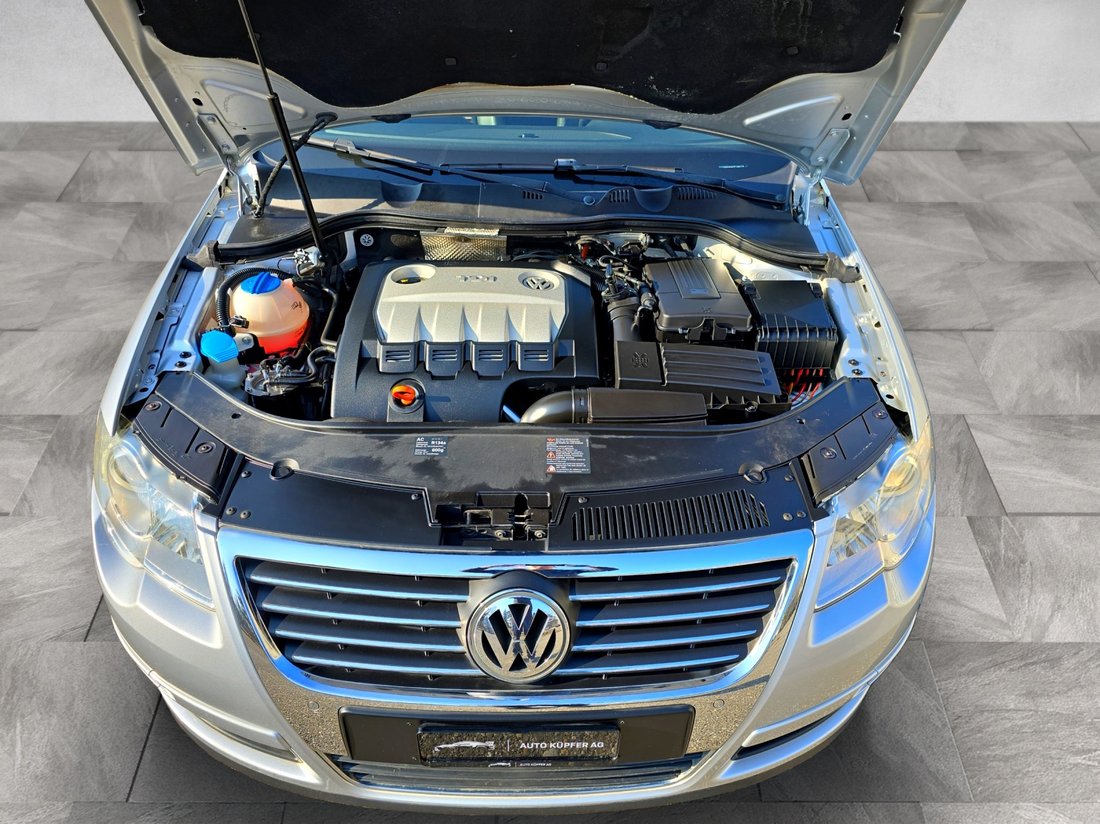 VW Passat 2.0 TDI Highline-image-15
