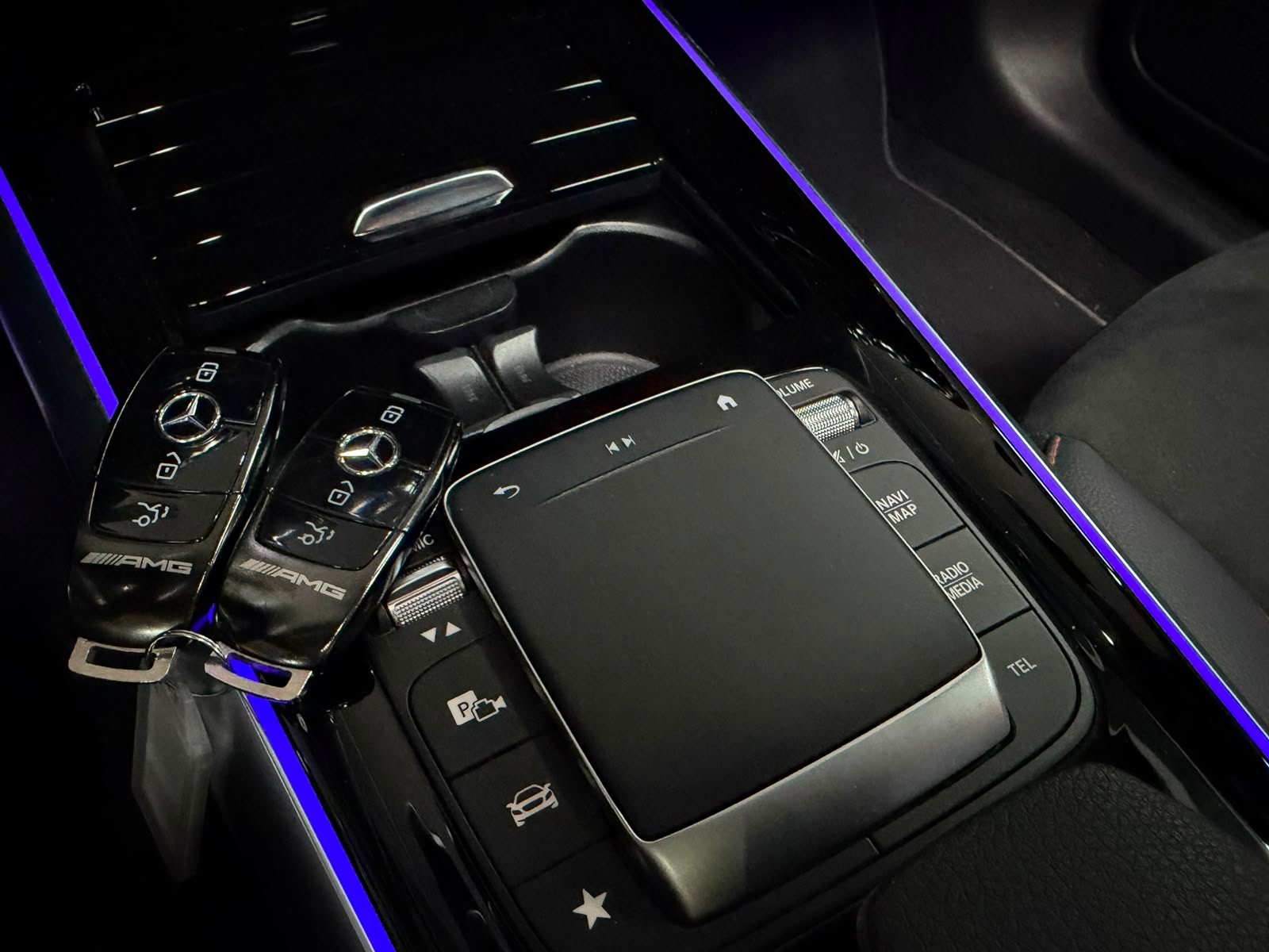 MERCEDES-BENZ GLA 35 AMG 4Matic 8G-Speedshift DCT-image-25