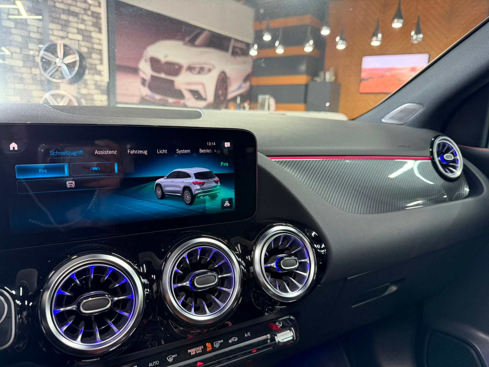 MERCEDES-BENZ GLA 35 AMG 4Matic 8G-Speedshift DCT-image-16