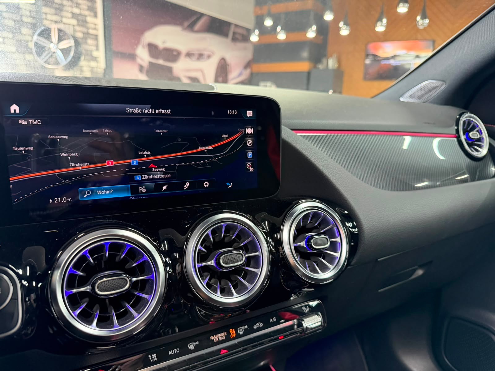 MERCEDES-BENZ GLA 35 AMG 4Matic 8G-Speedshift DCT-image-9