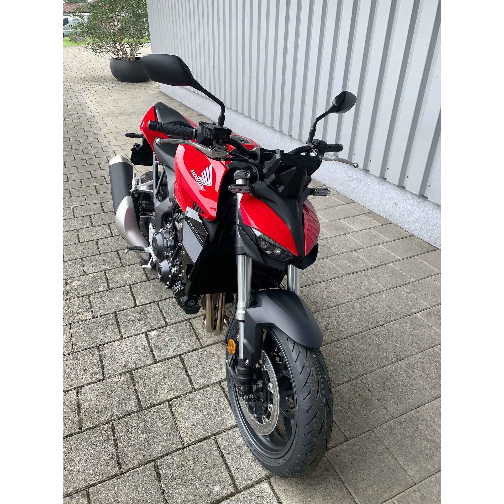 HONDA CB 1000 Hornet-image-3