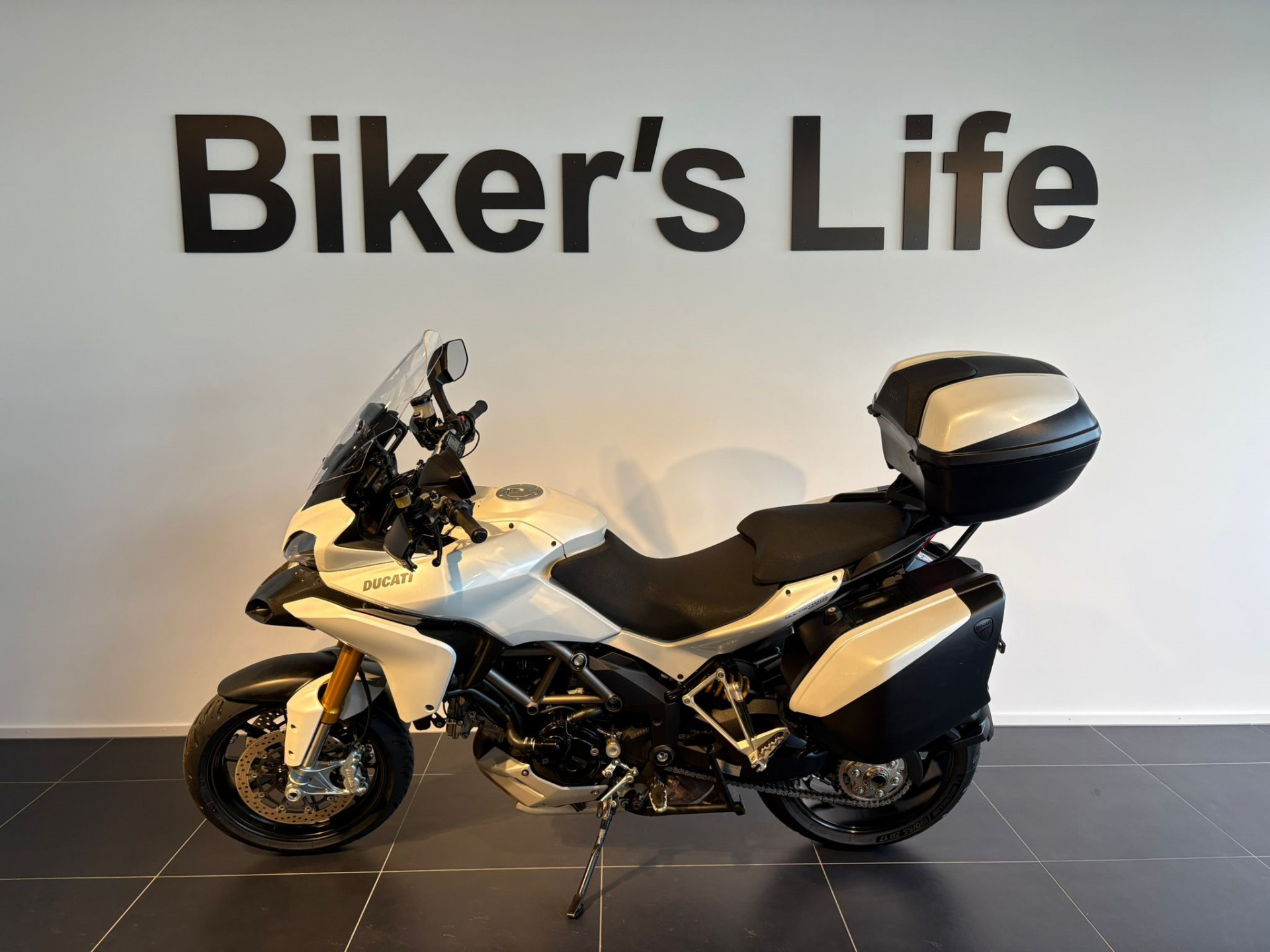 DUCATI Multistrada 1200 S-image-1