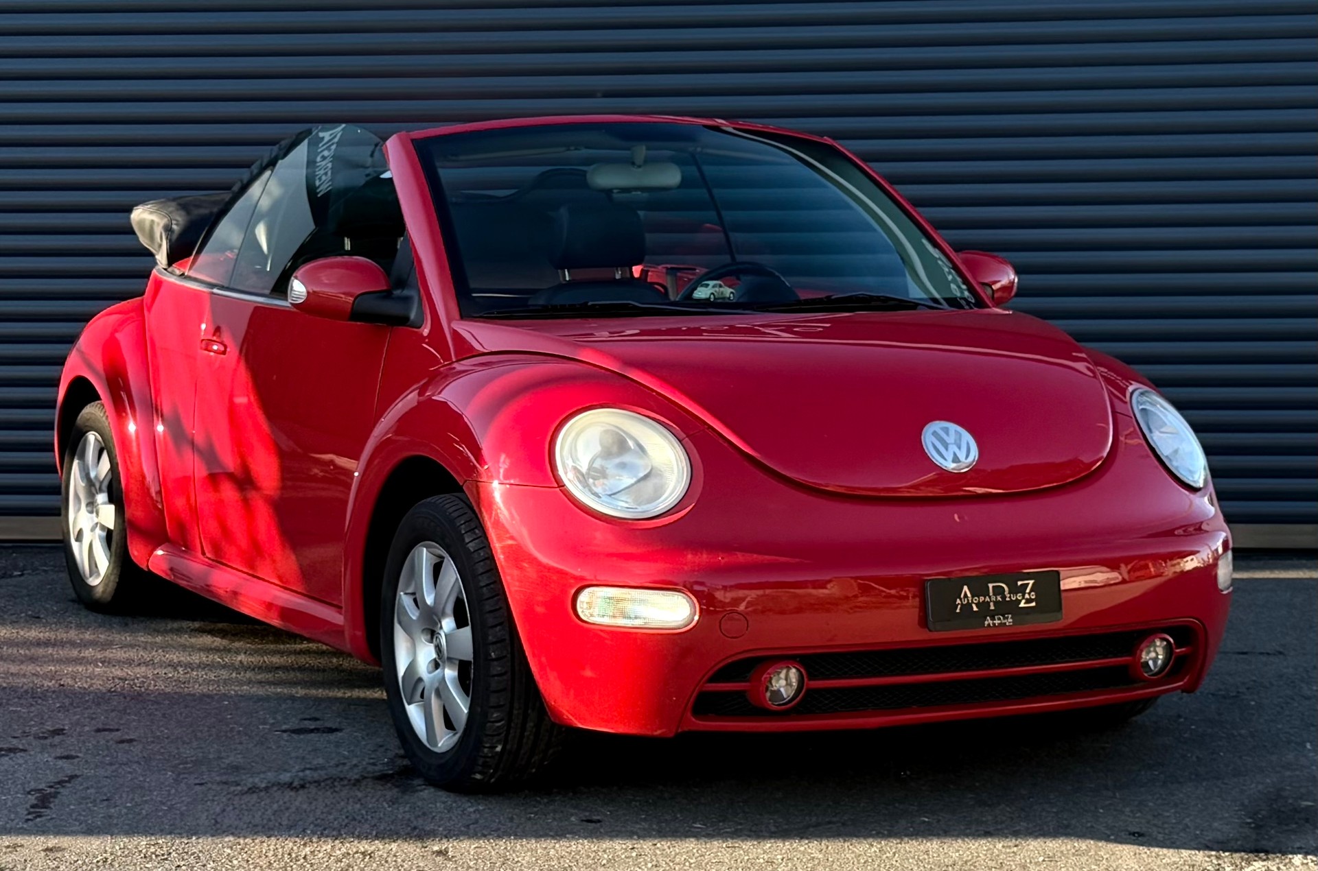 VW Beetle Cabrio 1.6 Frisch ab MFK-image-2