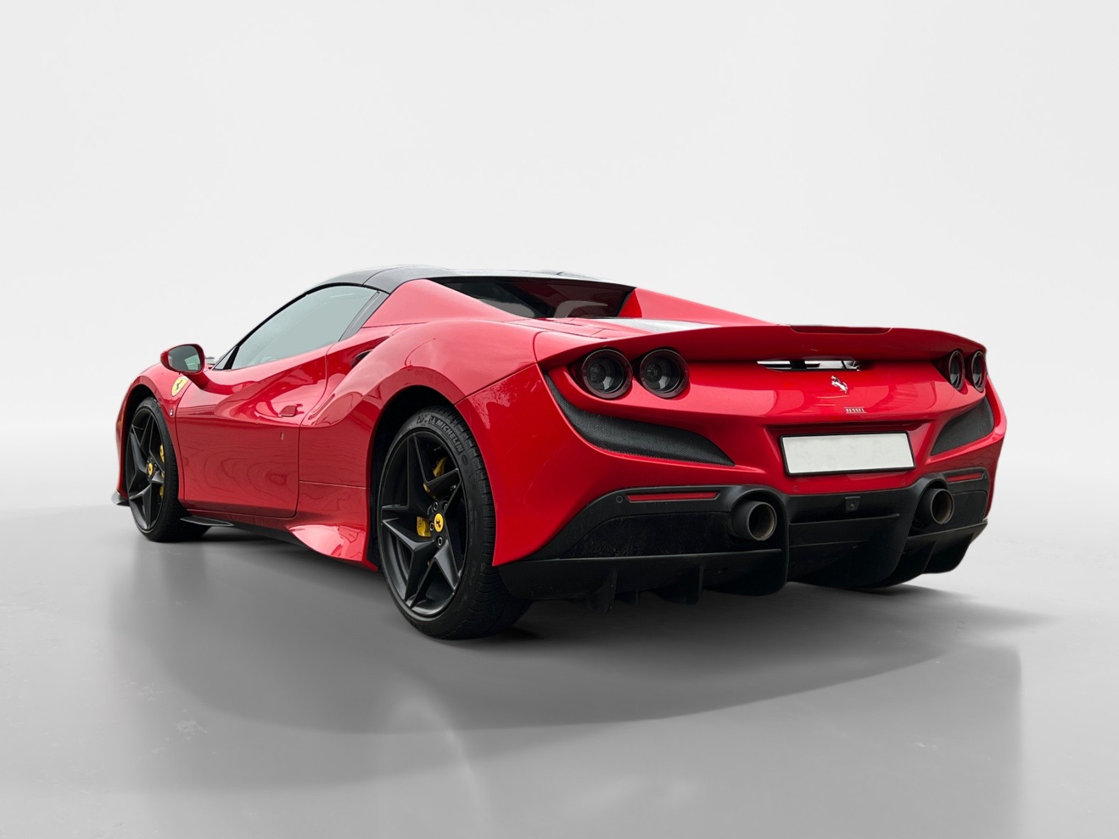 FERRARI F8 Spider-image-2