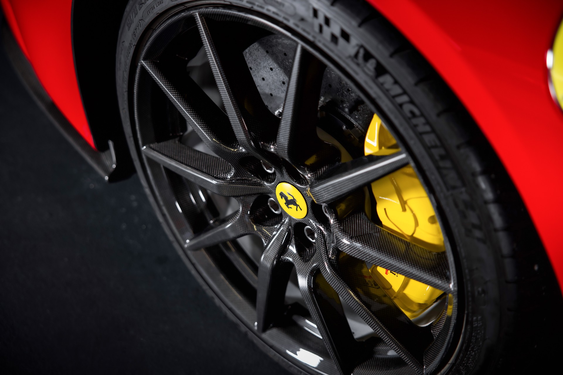 FERRARI SF90 Stradale Assetto Fiorano Paket-image-10