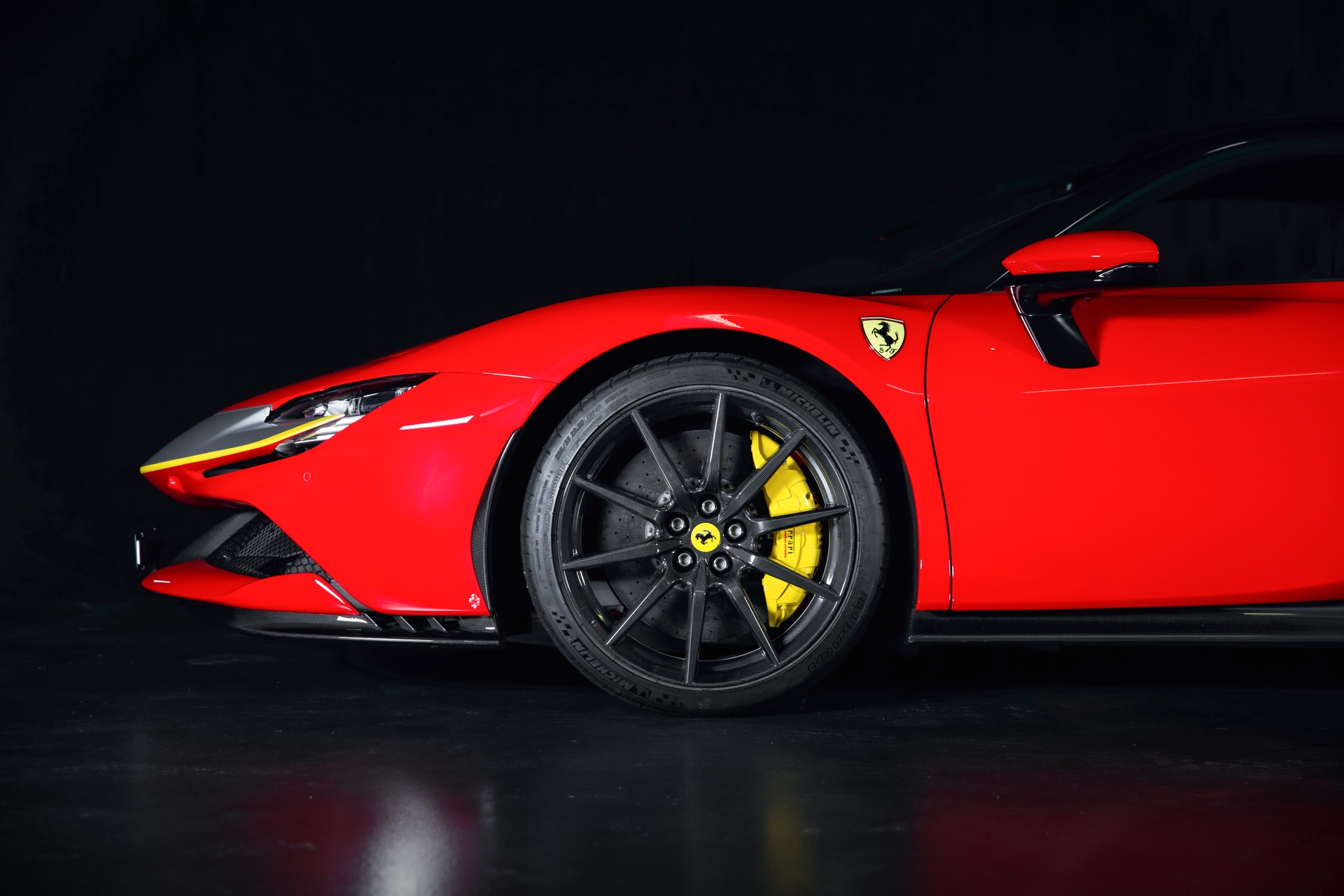 FERRARI SF90 Stradale Assetto Fiorano Paket-image-4