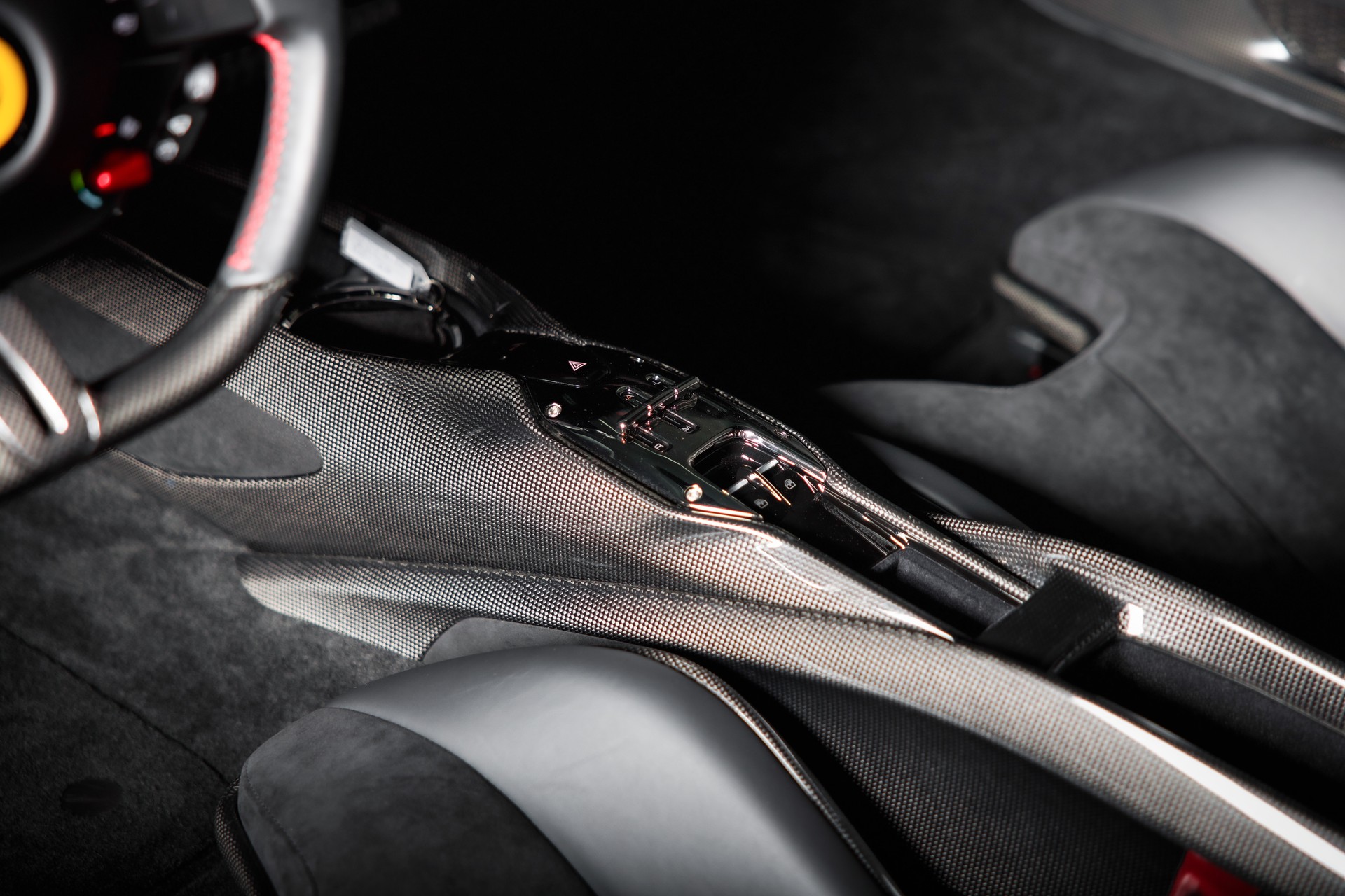 FERRARI SF90 Stradale Assetto Fiorano Paket-image-18