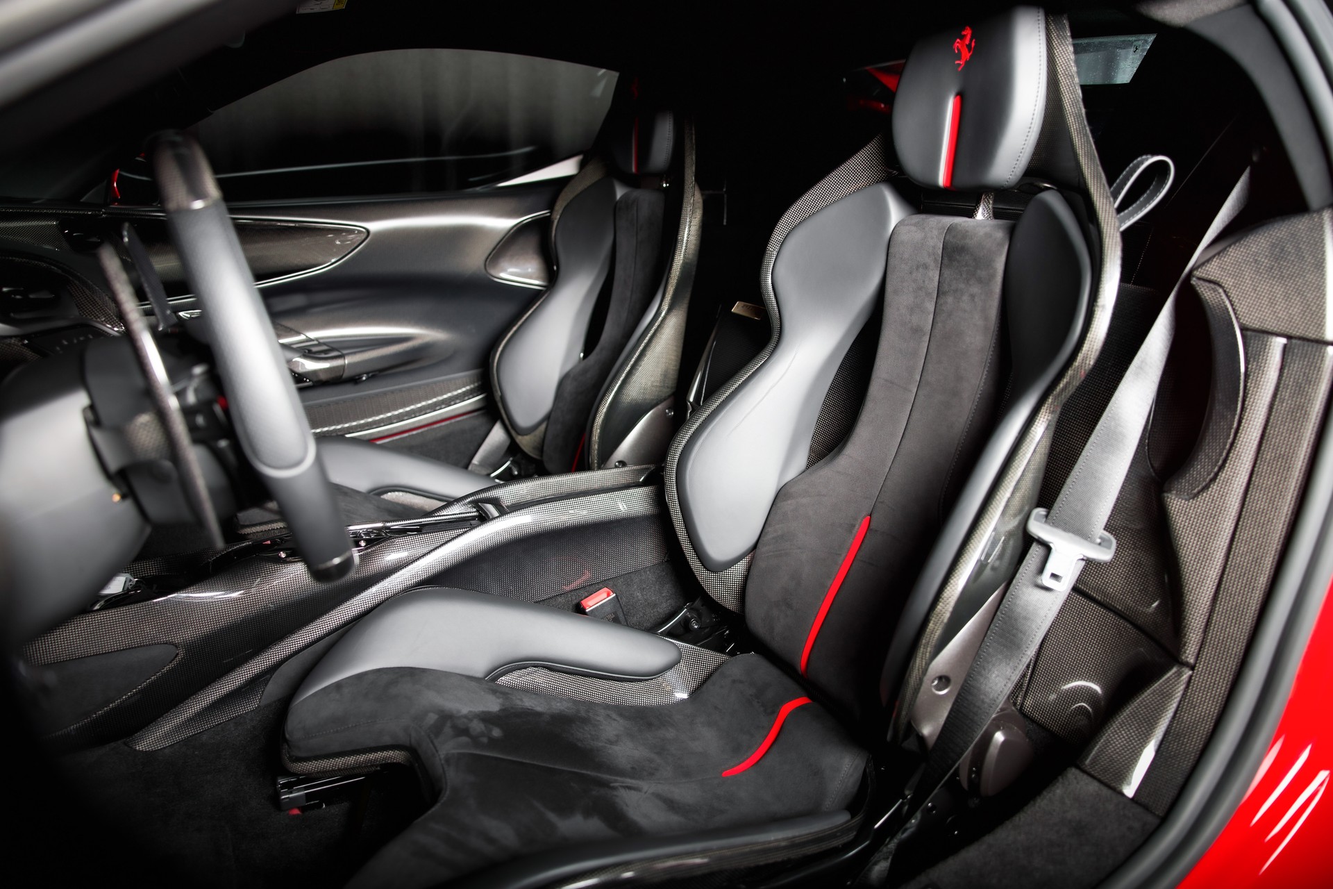 FERRARI SF90 Stradale Assetto Fiorano Paket-image-16