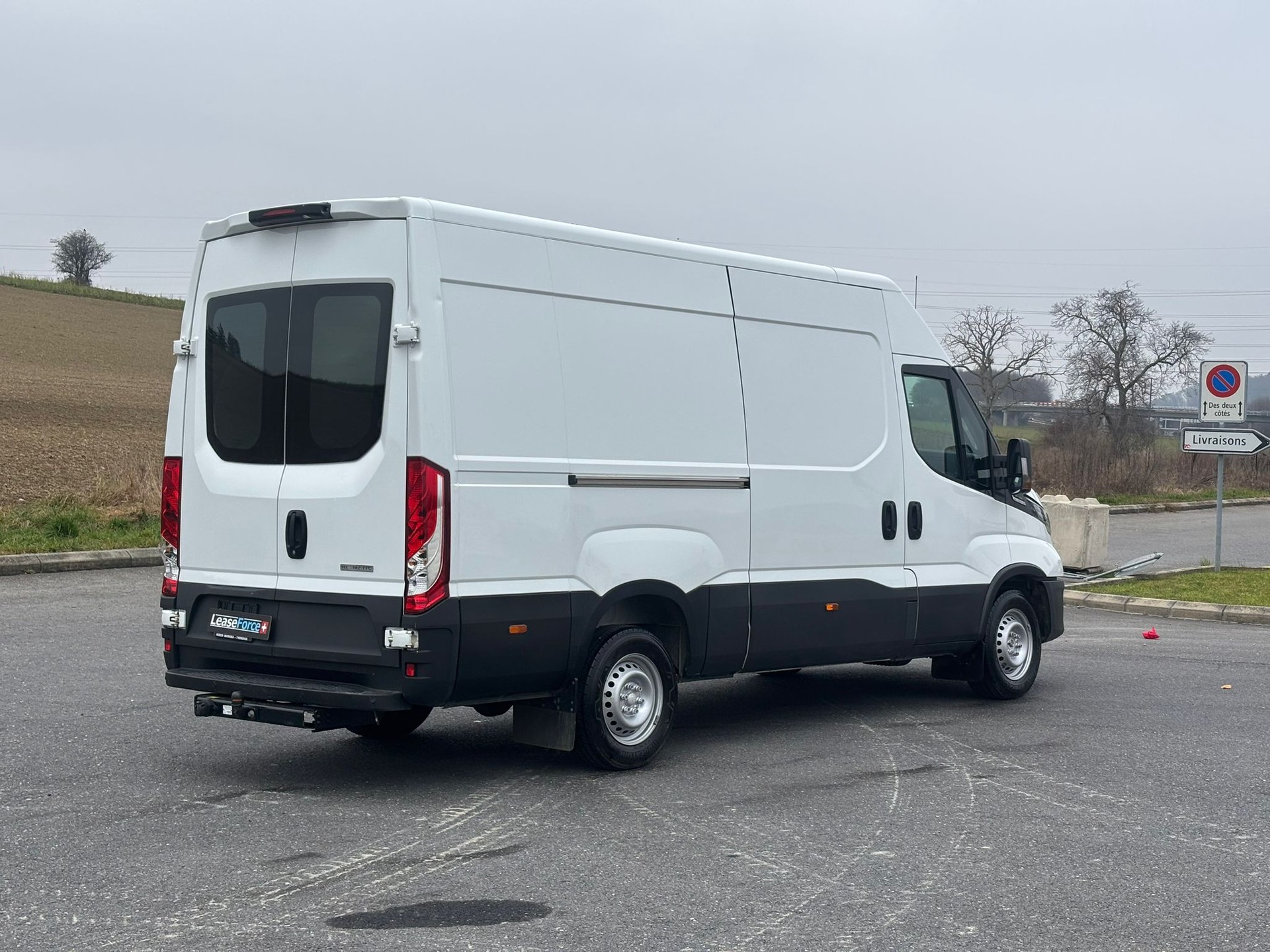 IVECO 35 S 16 A8 V-showroom-element-3