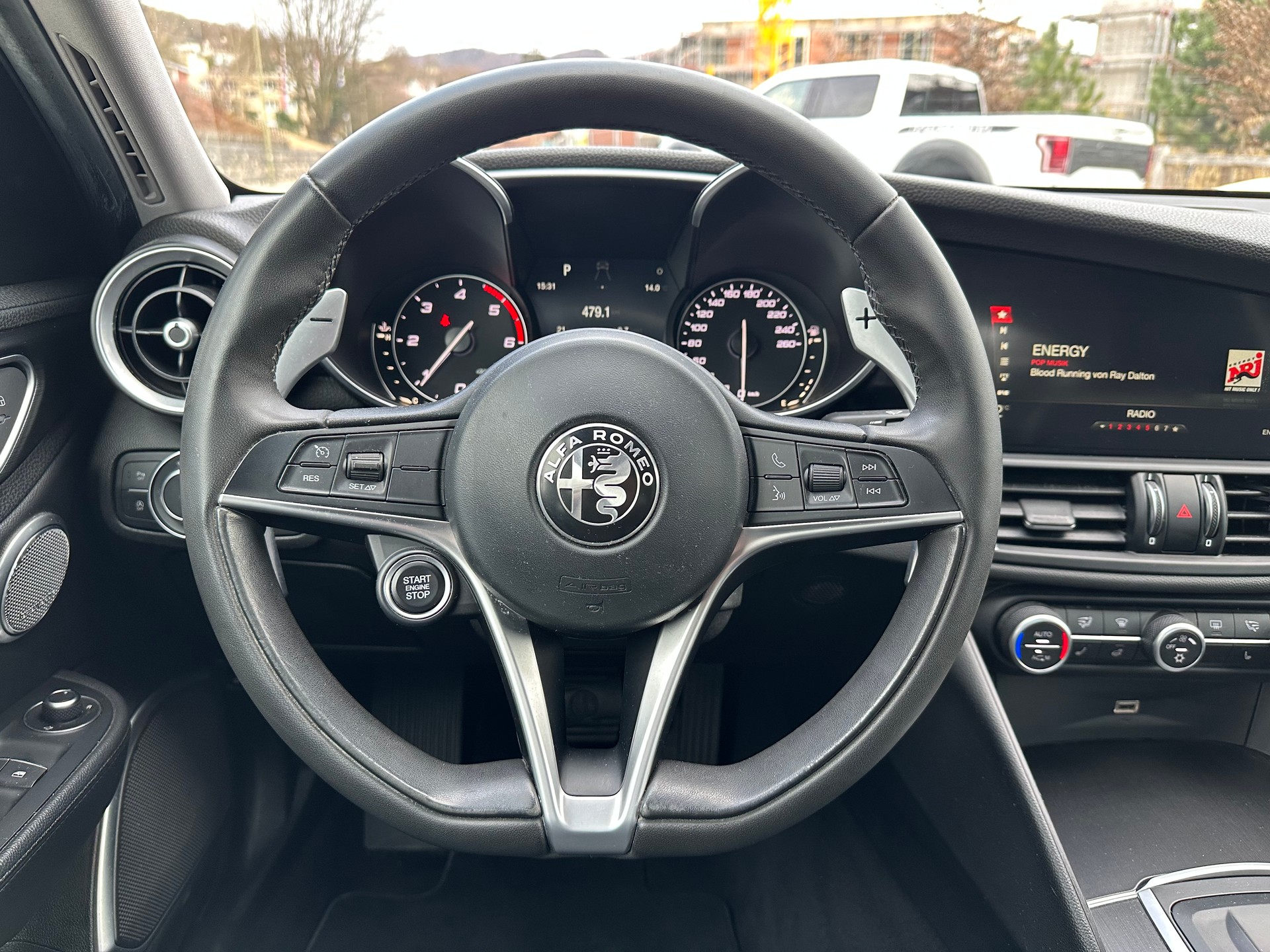 ALFA ROMEO Giulia 2.2 JTDM Super Automatic-image-13