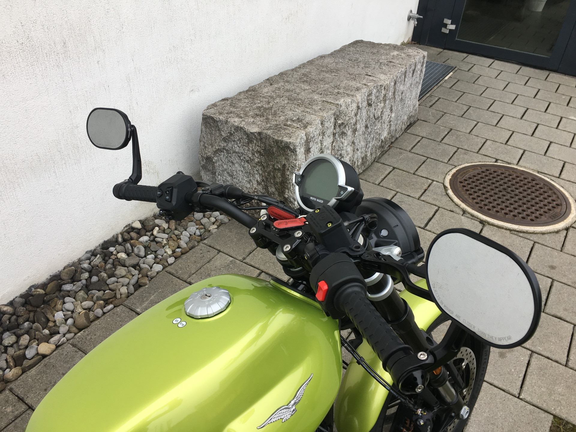 MOTO GUZZI V7 850 Sport-image-3