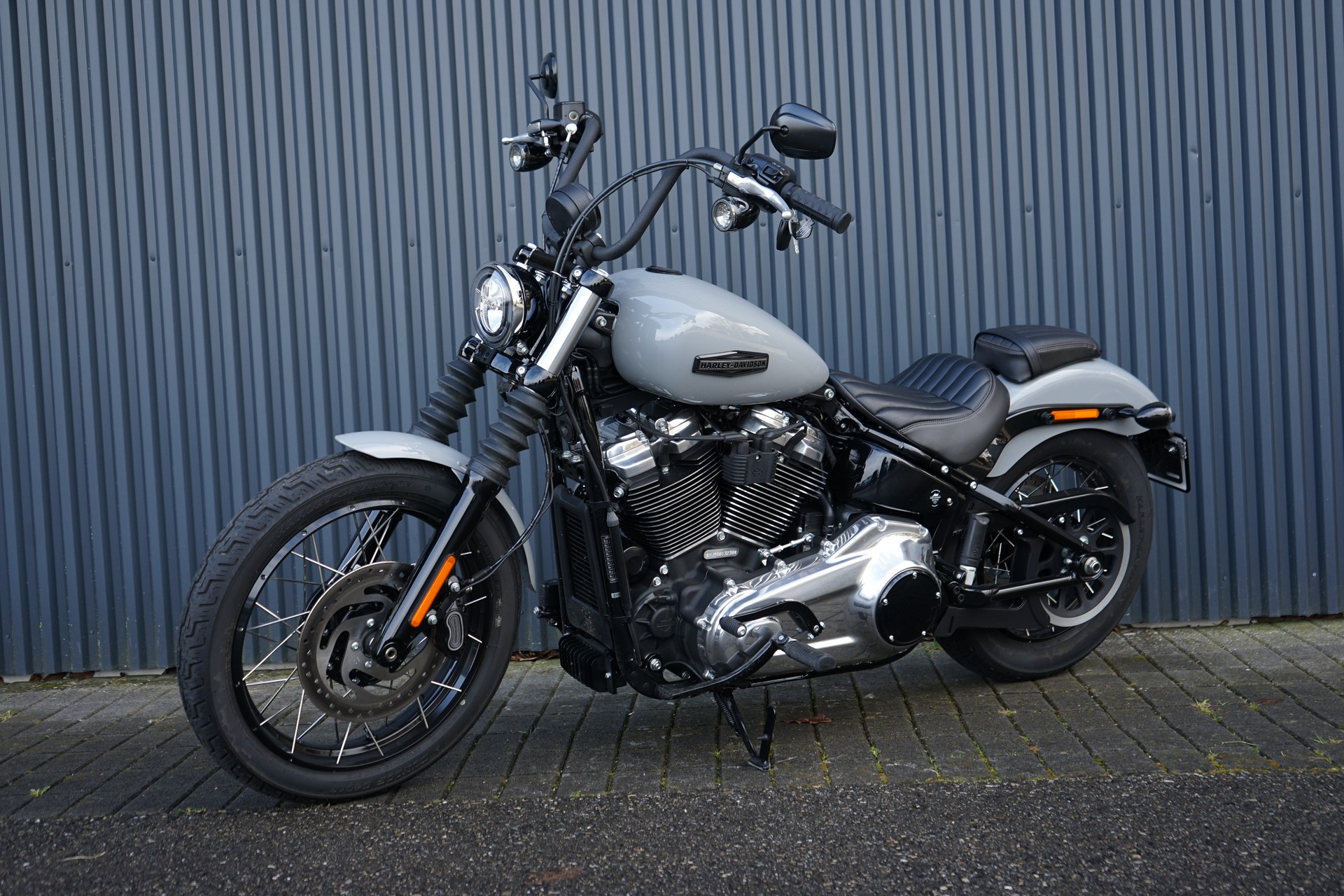 HARLEY-DAVIDSON FXBB Street Bob 117-showroom-element-1