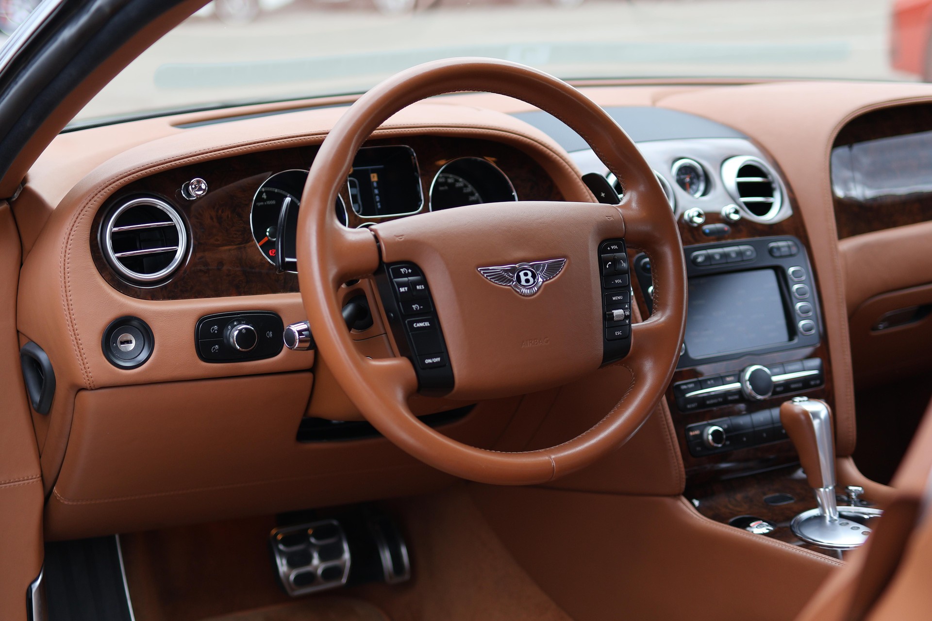 BENTLEY Continental GT 6.0-image-15