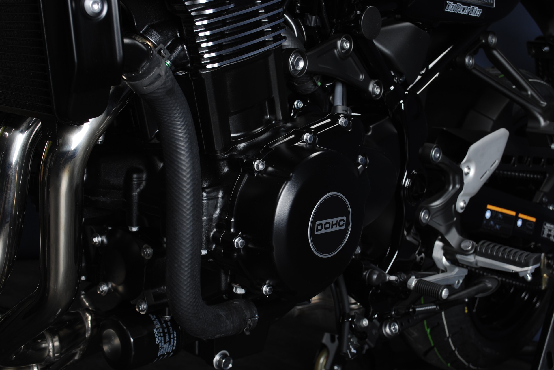 KAWASAKI Z 900 RS "Black Ball Edition" 70 kW (35 kW) MY26-image-9