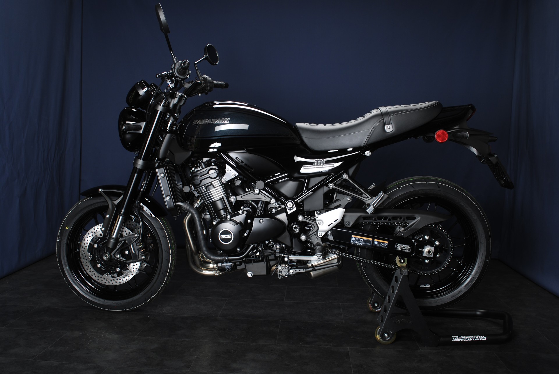 KAWASAKI Z 900 RS "Black Ball Edition" 70 kW (35 kW) MY26-image-10