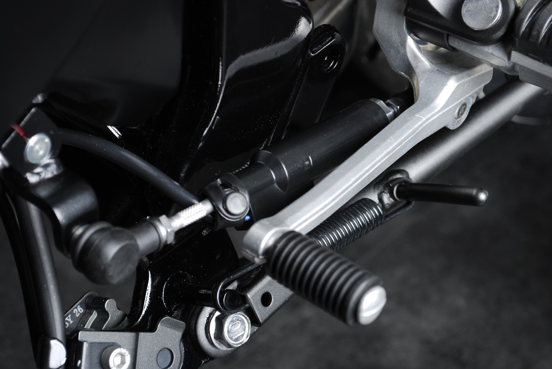 KAWASAKI Z 900 RS "Black Ball Edition" 70 kW (35 kW) MY26-image-11