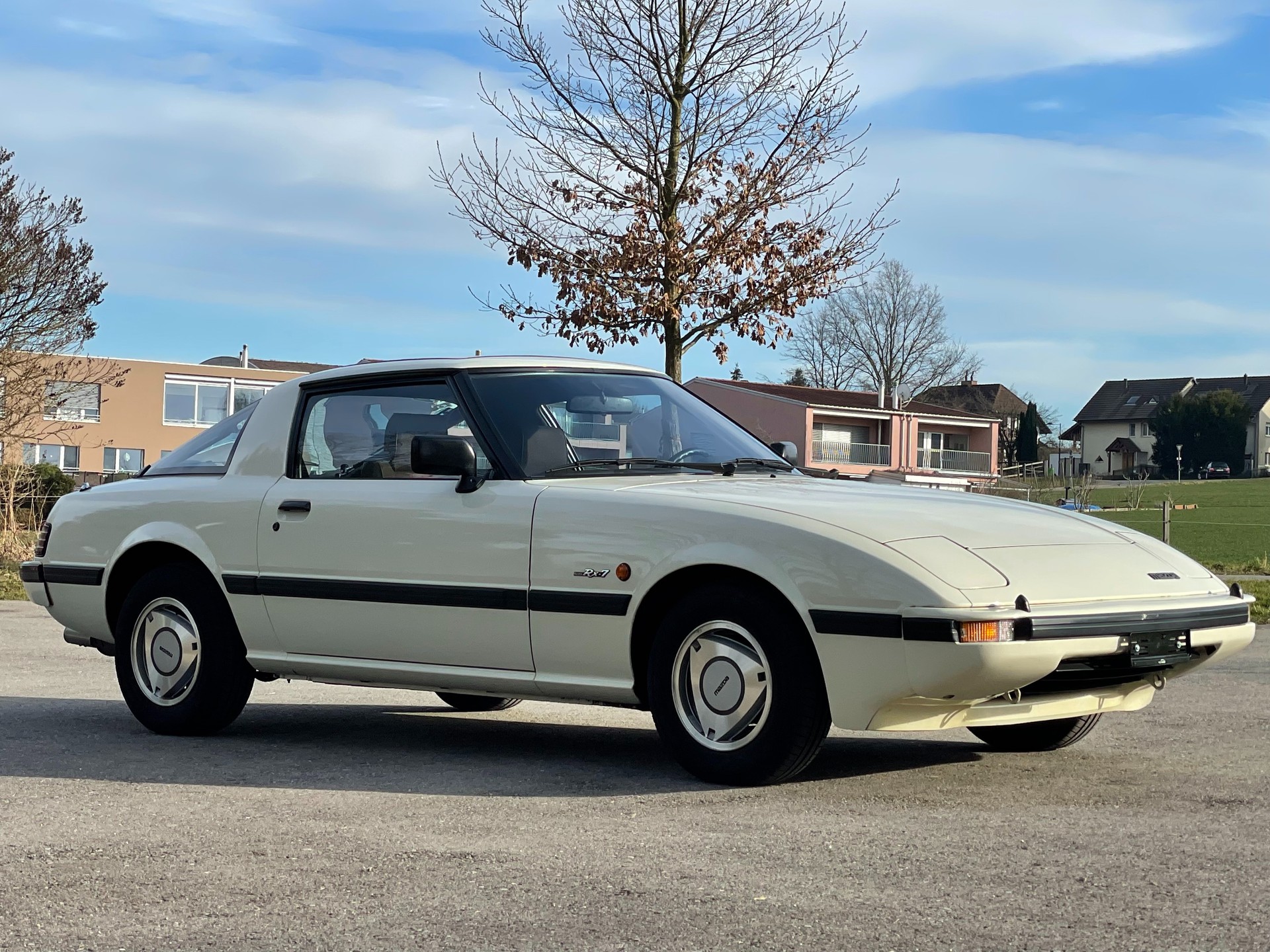 MAZDA RX-7 2.3, Veteranen-Fahrzeug, wird frisch geprüft-image-15