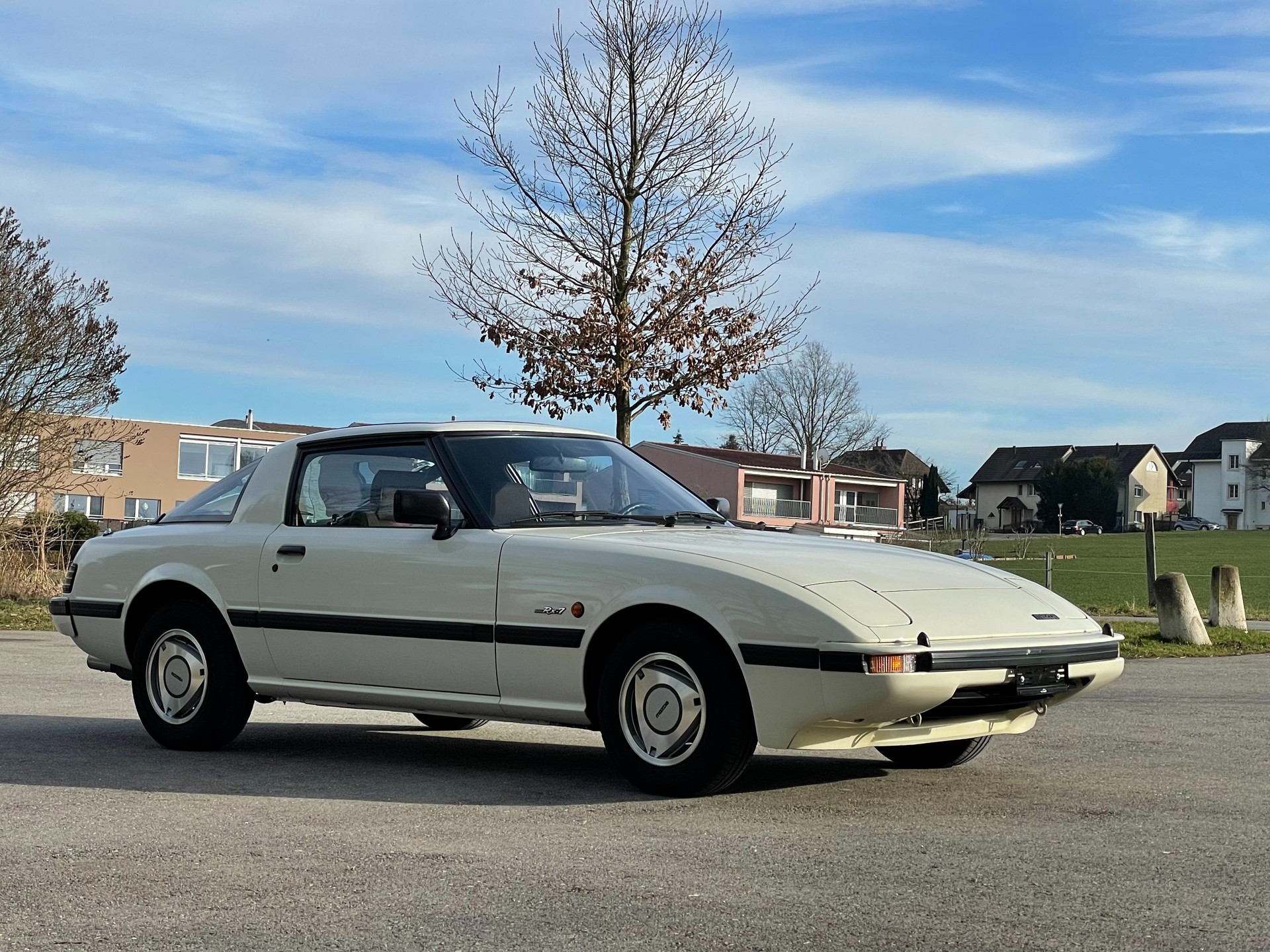 MAZDA RX-7 2.3, Veteranen-Fahrzeug, wird frisch geprüft-image-17