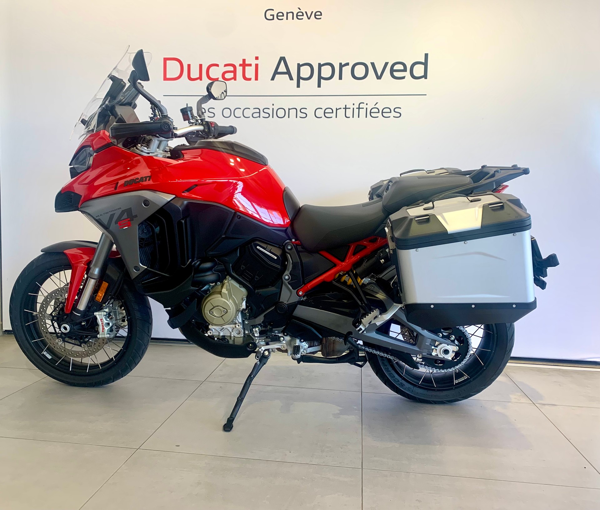 DUCATI Multistrada V4 S Adventure Travel + Radar-image-1