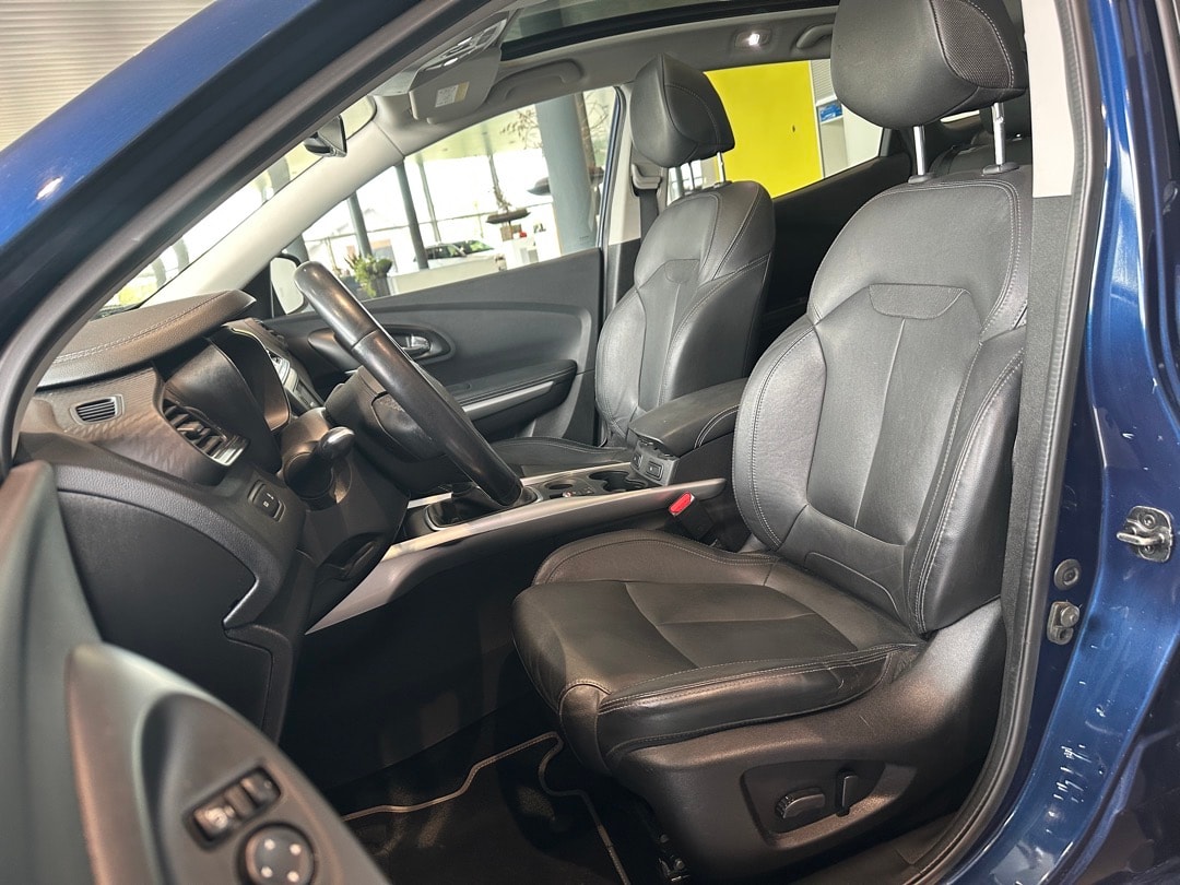 RENAULT Kadjar 1.6 16V Turbo 90th Anniversary-image-9