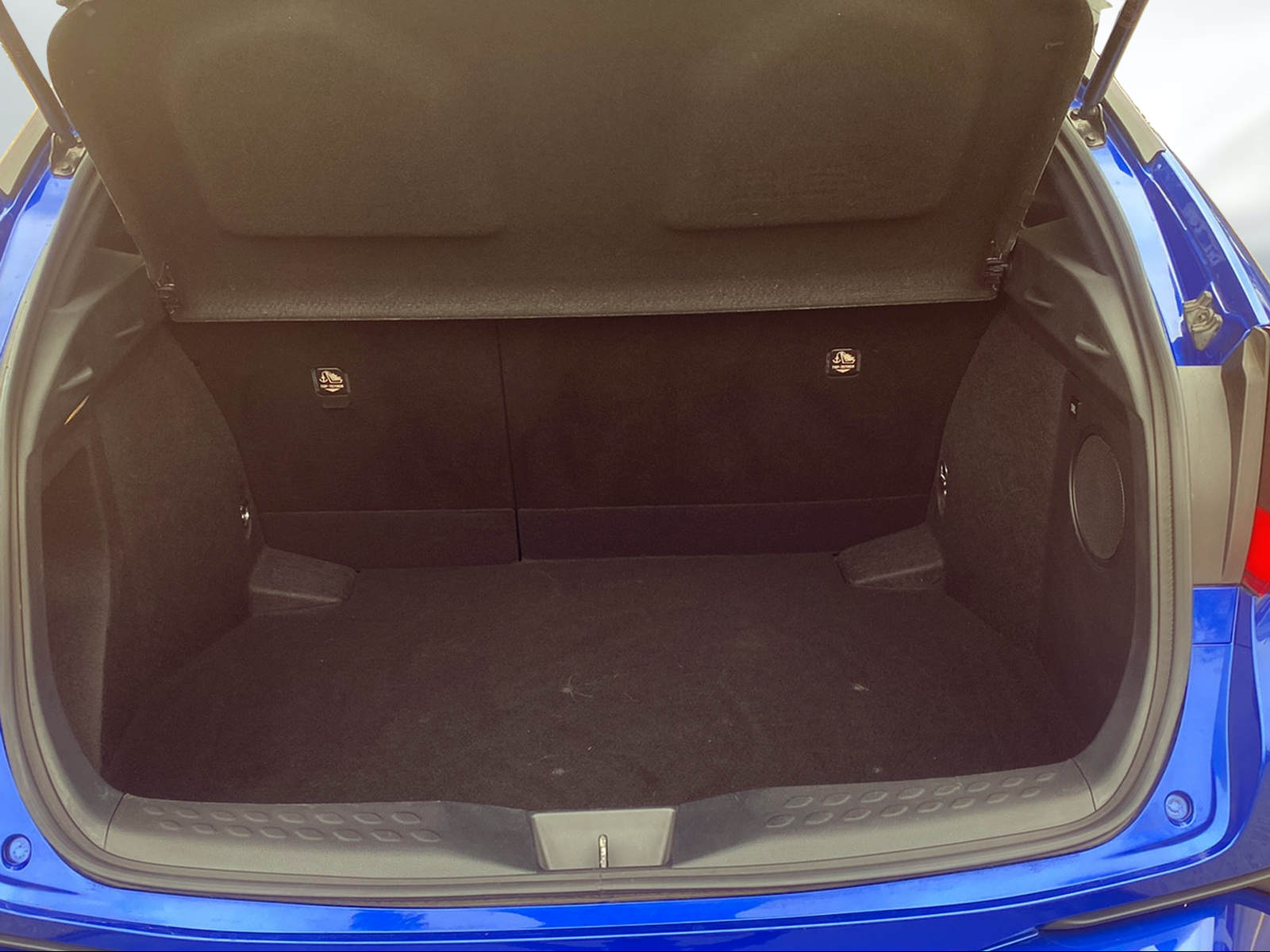 TOYOTA C-HR 1.8 HSD CVT Trend-image-9