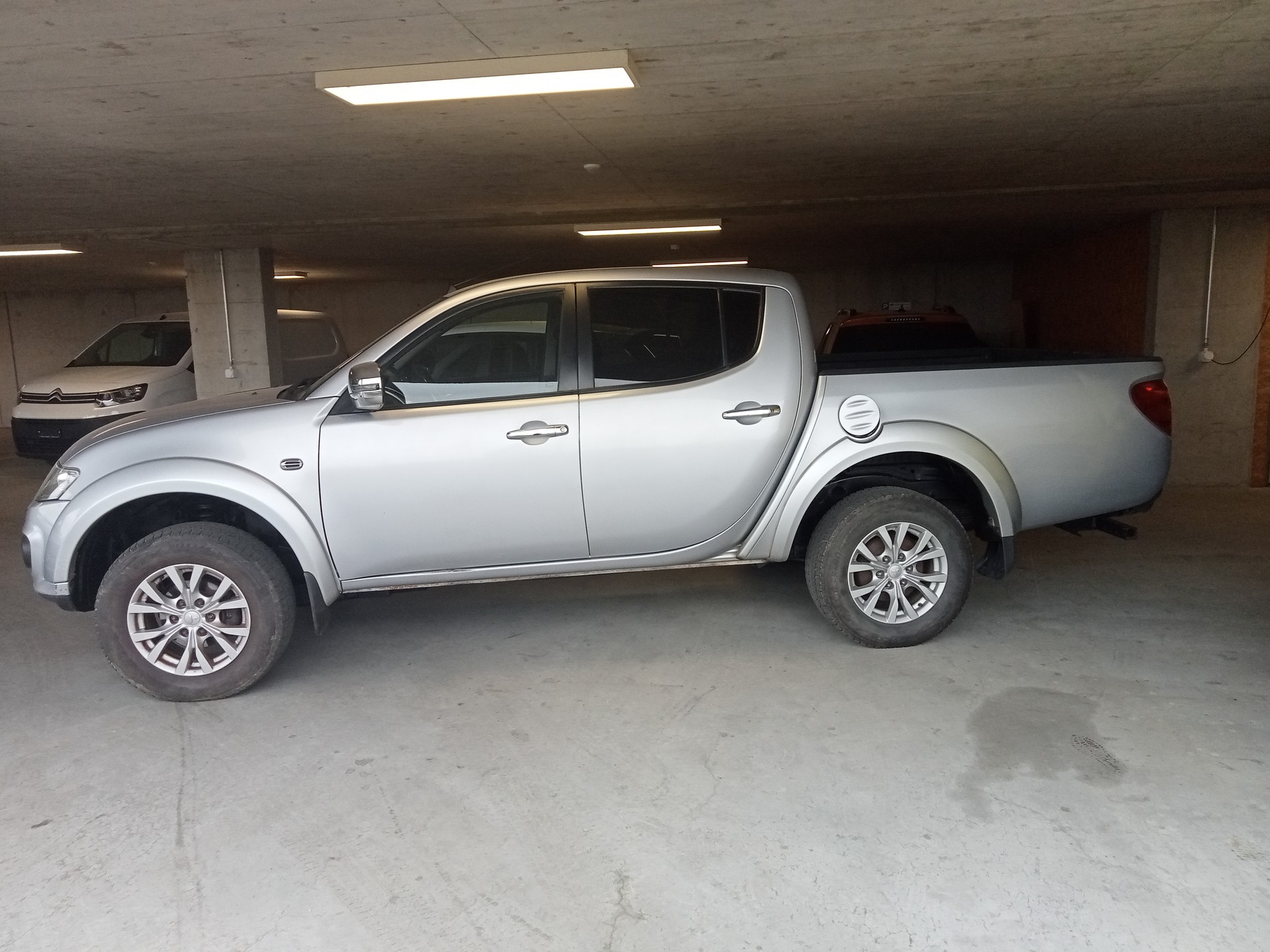 MITSUBISHI L 200 2.5-image-2