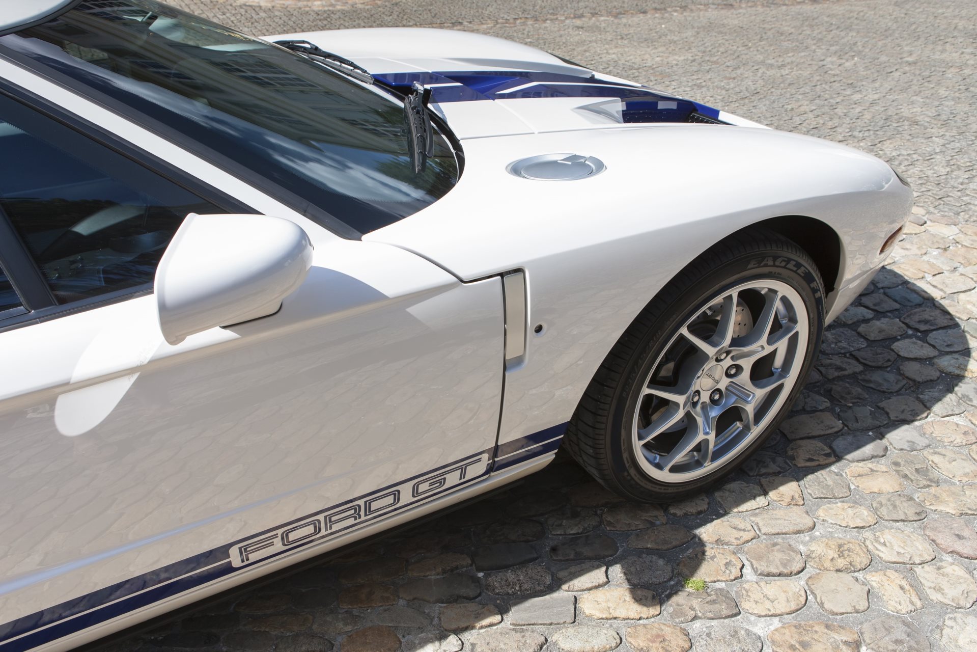 FORD GT-image-23