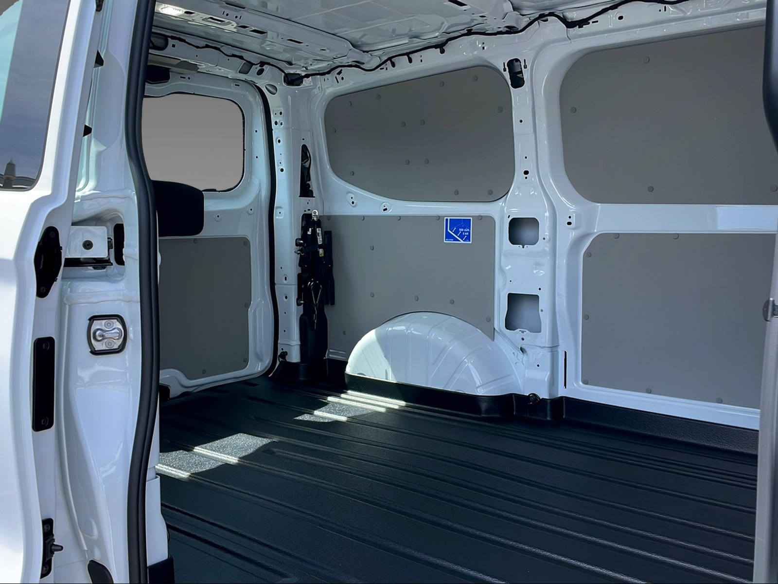 FORD Transit C Van 320 L1 2.0 EcoBlue 136 Trend-image-8