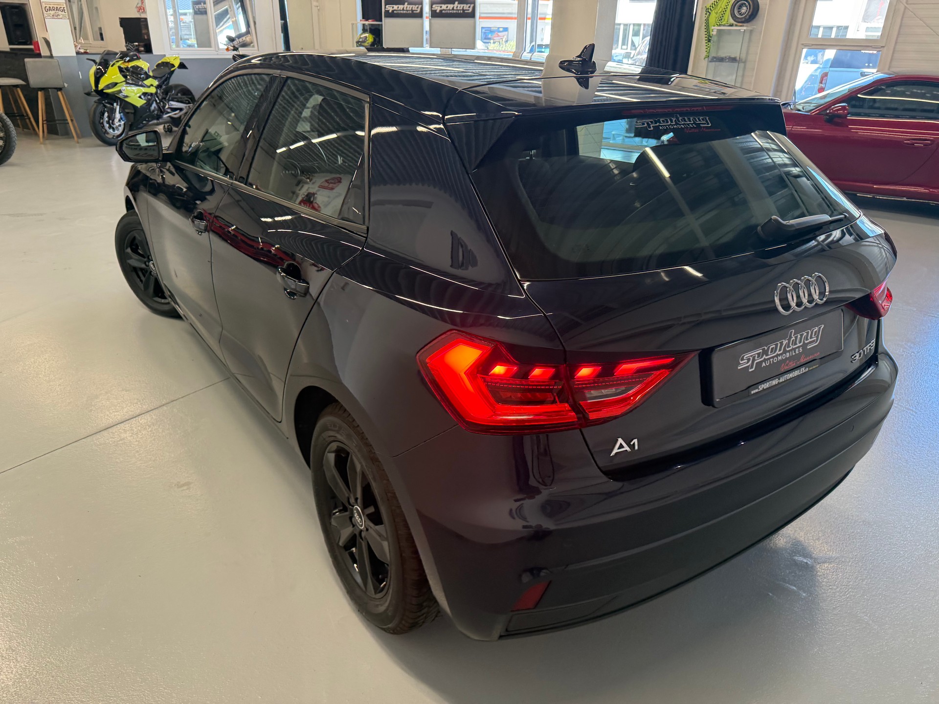 AUDI A1 Sportback 30 TFSI Attraction S-tronic-image-9